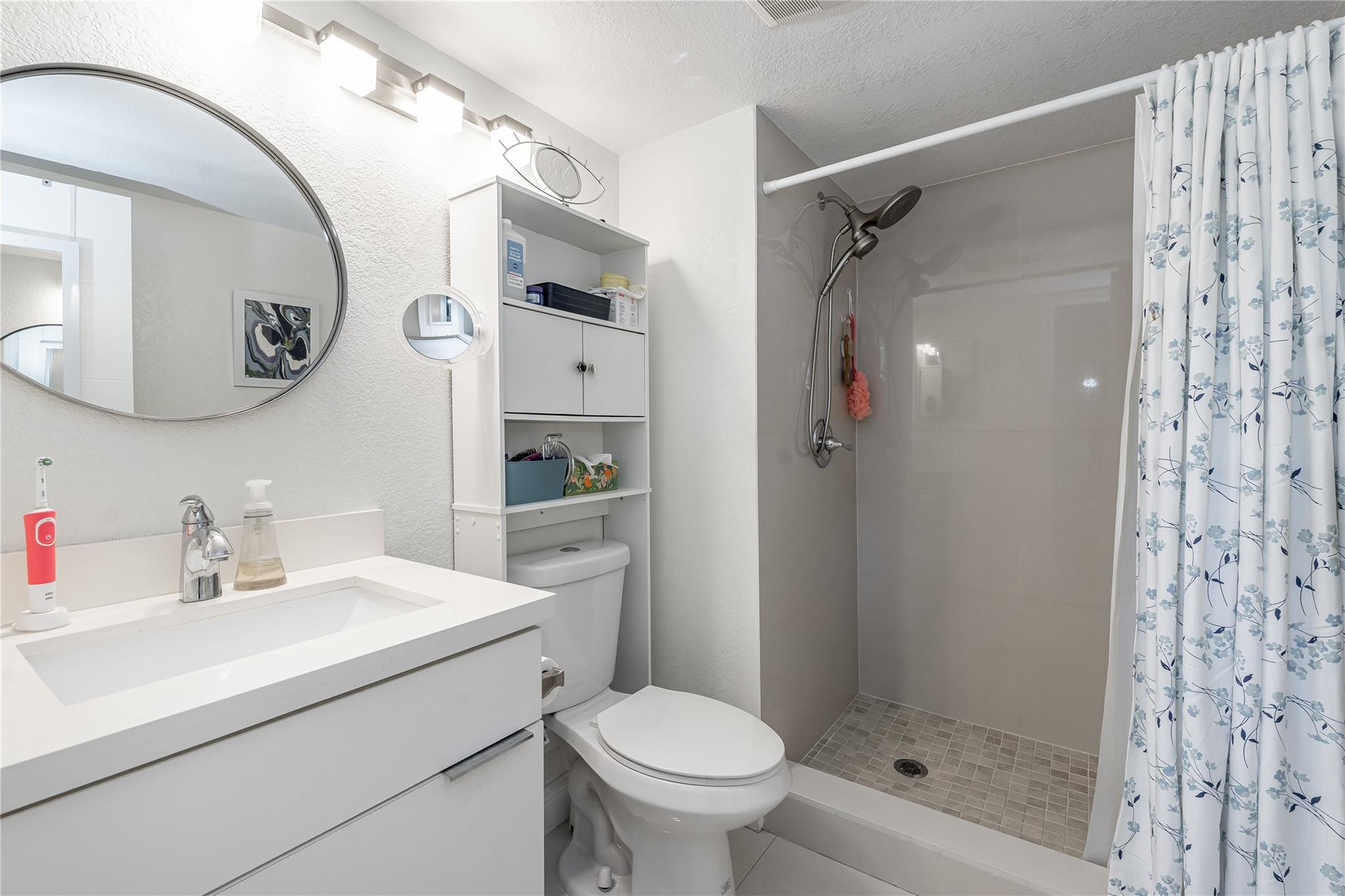 8901 S Hollybrook Boulevard 201 Property Photo 5