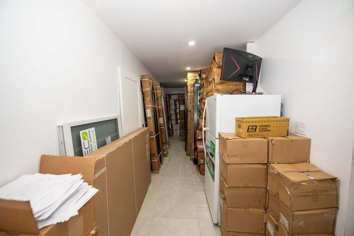 5738 W Hallandale Beach Boulevard Property Photo 4