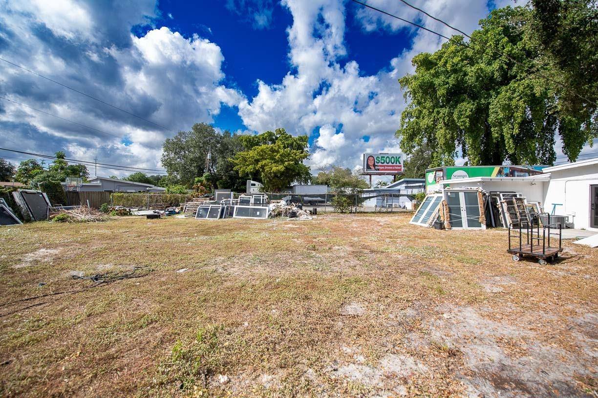 5738 W Hallandale Beach Boulevard Property Photo 20