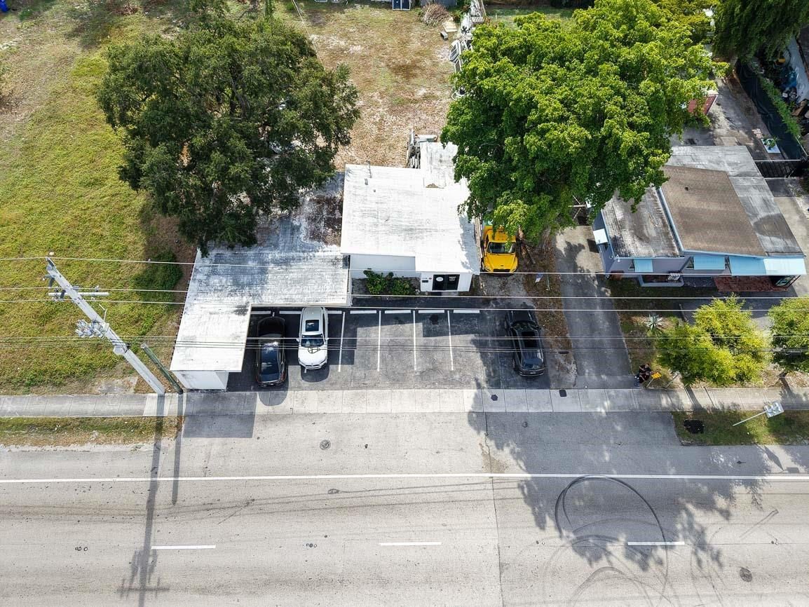 5738 W Hallandale Beach Boulevard Property Photo 30