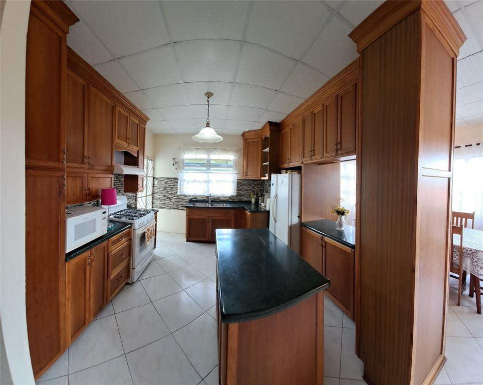 21 Southern Main Road Duncan Village Property Photo 10