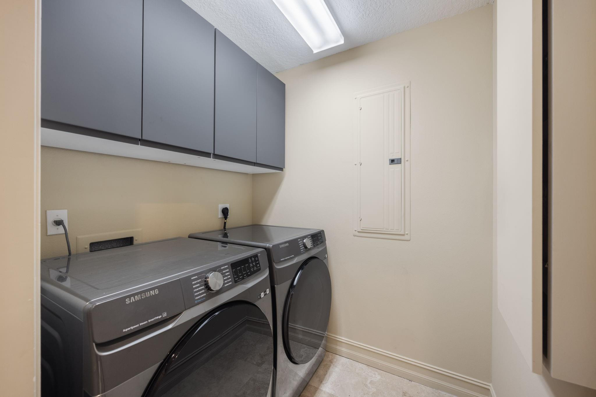 111 Se 8th Avenue Ph-1701 Property Photo 27