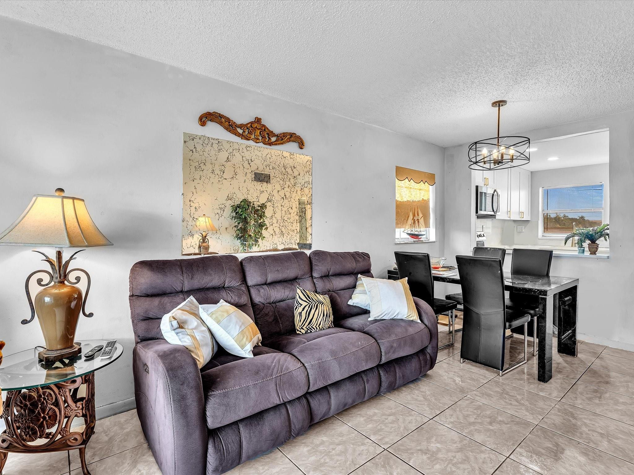 9041 Sunrise Lakes Boulevard 113 Property Photo 7