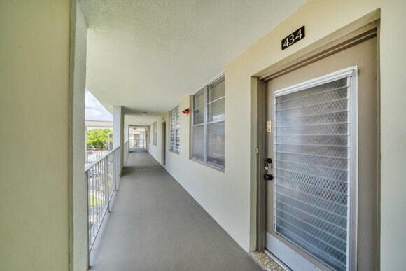 2998 Nw 48th Terrace 434 Property Photo 4