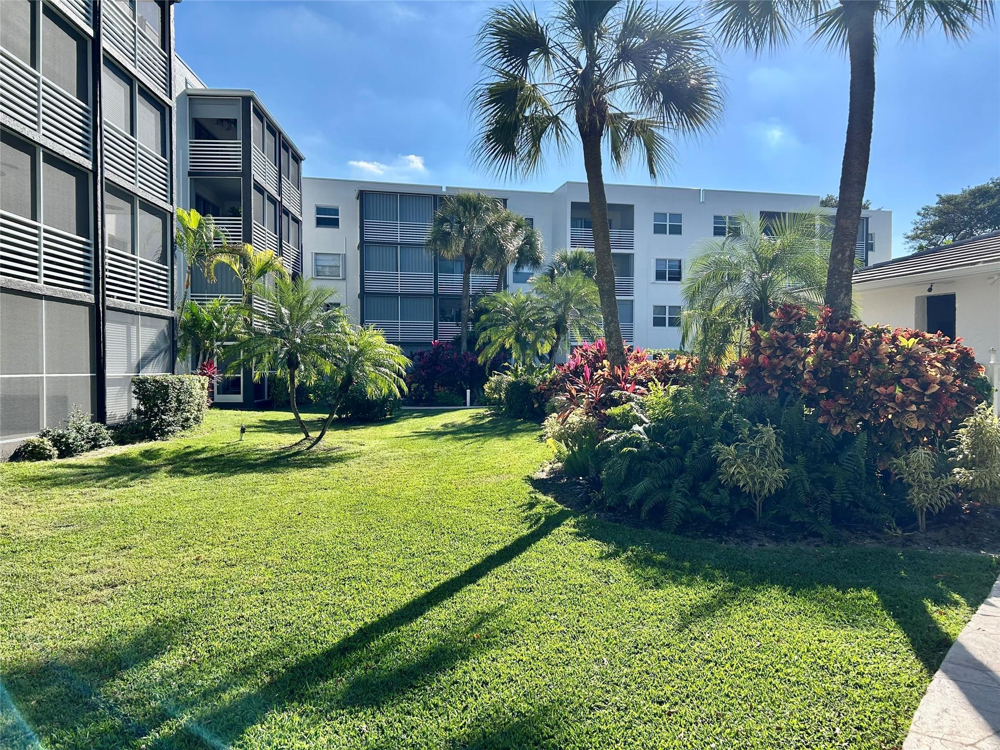 1541 S Ocean Boulevard 324 Property Photo 11