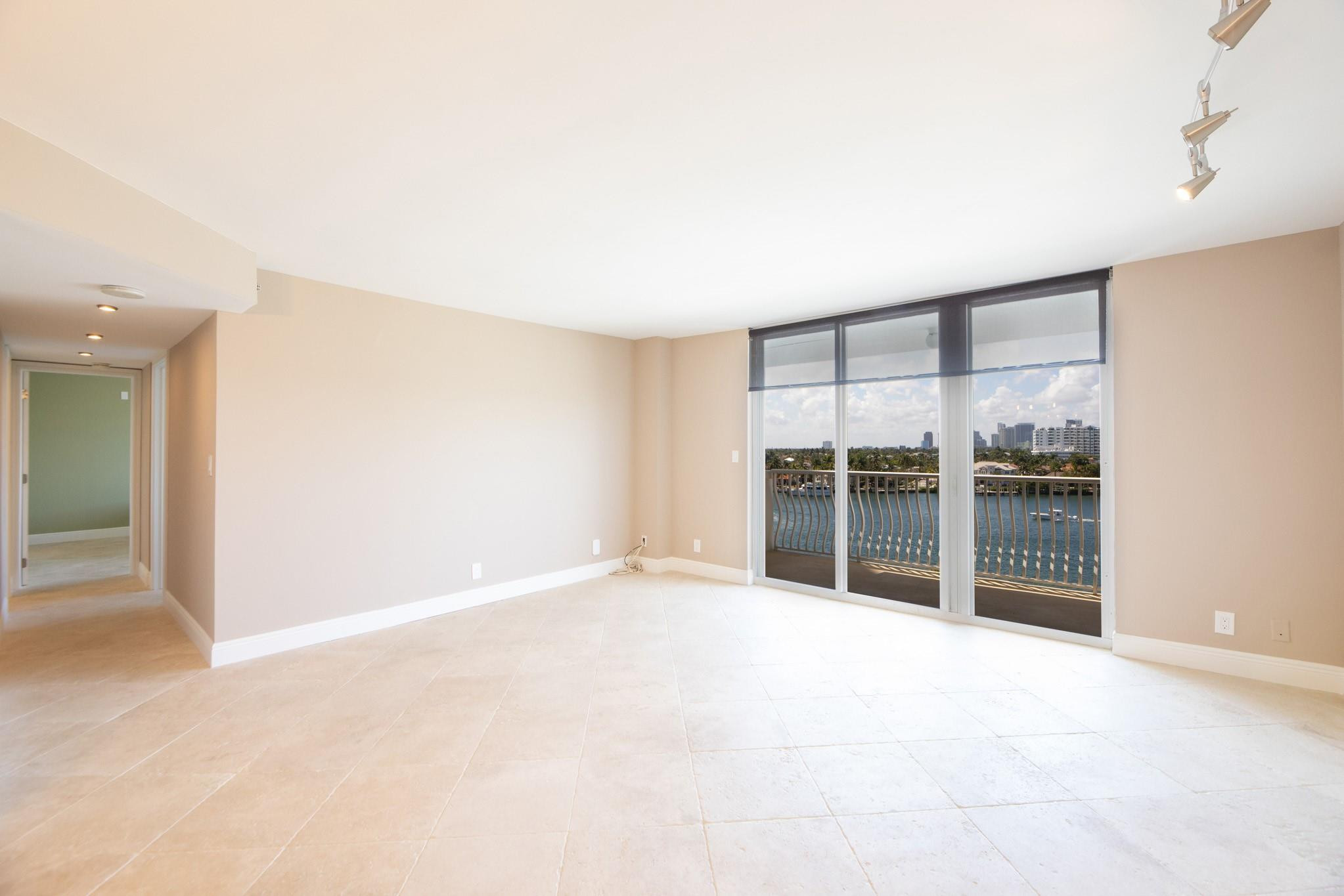 1 Las Olas Circle 605 Property Photo 2