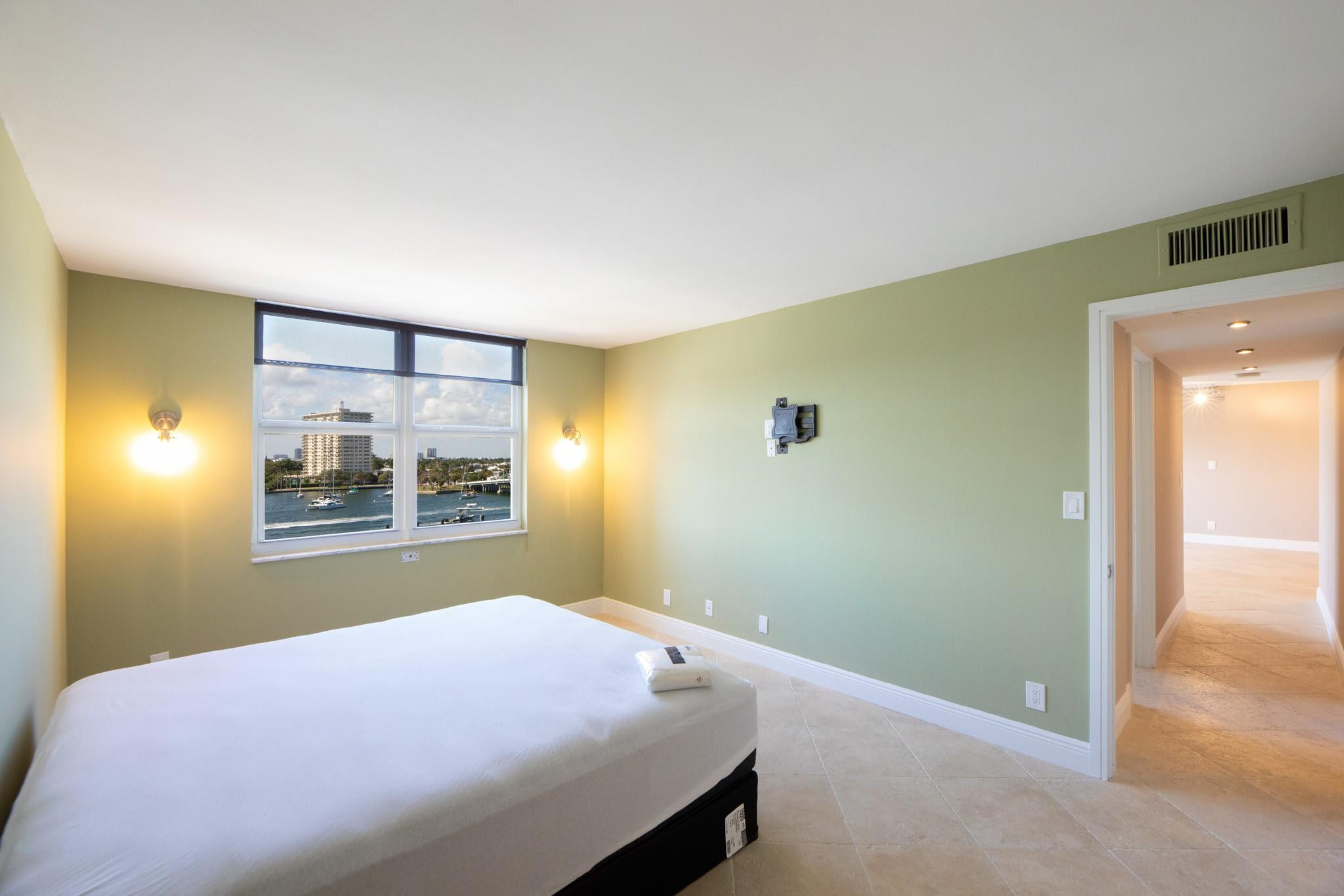 1 Las Olas Circle 605 Property Photo 13