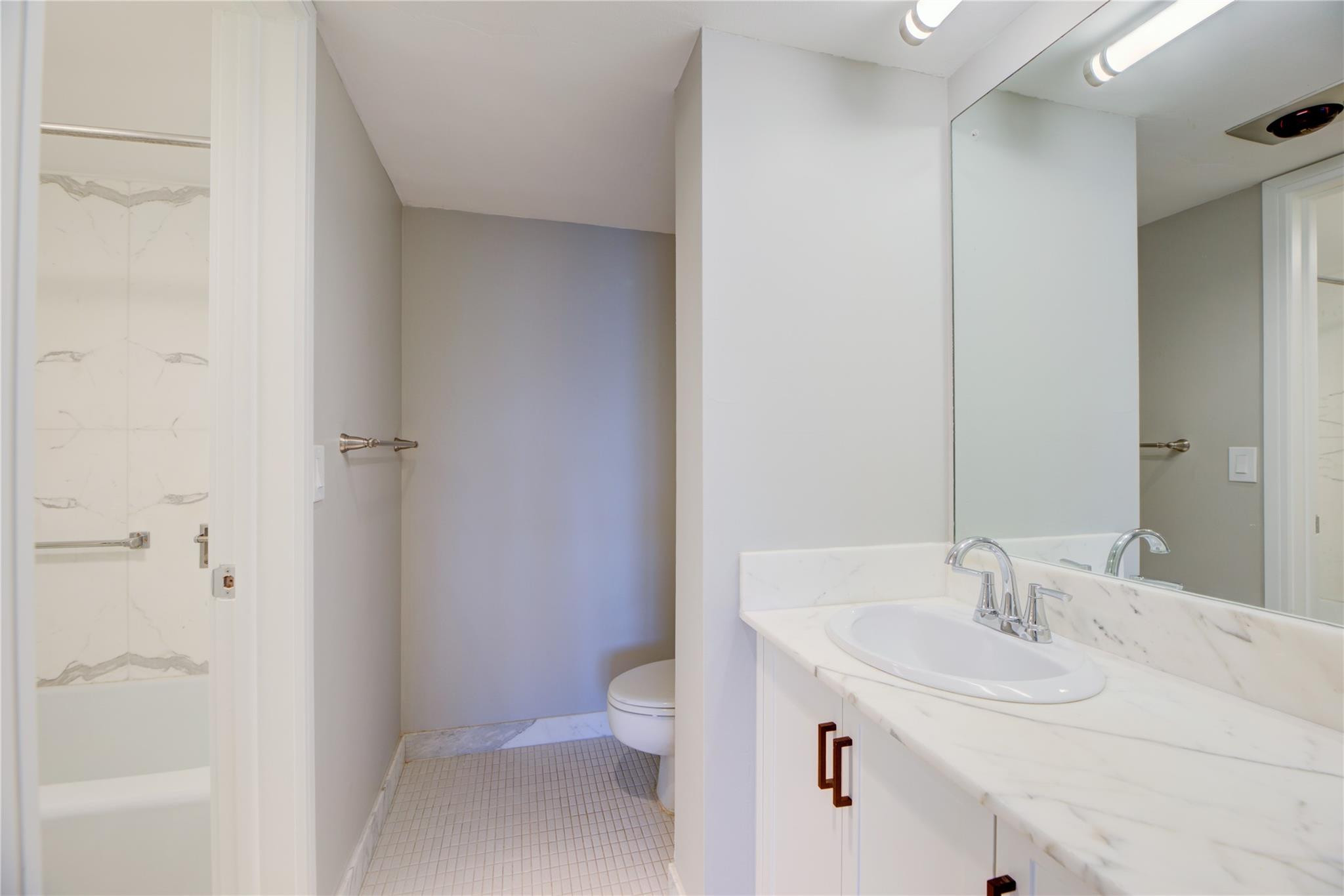 1 Las Olas Circle 605 Property Photo 15