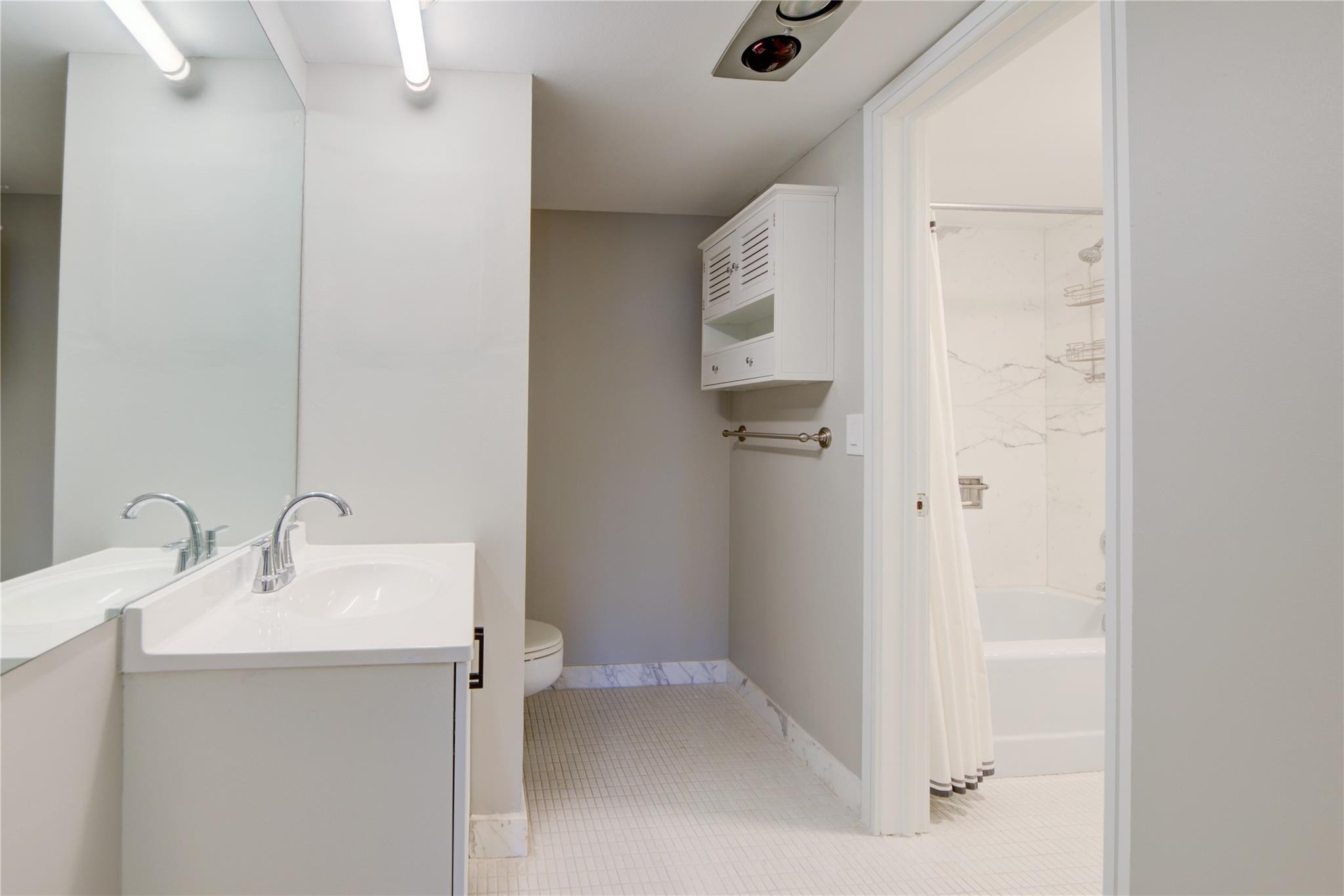 1 Las Olas Circle 605 Property Photo 20