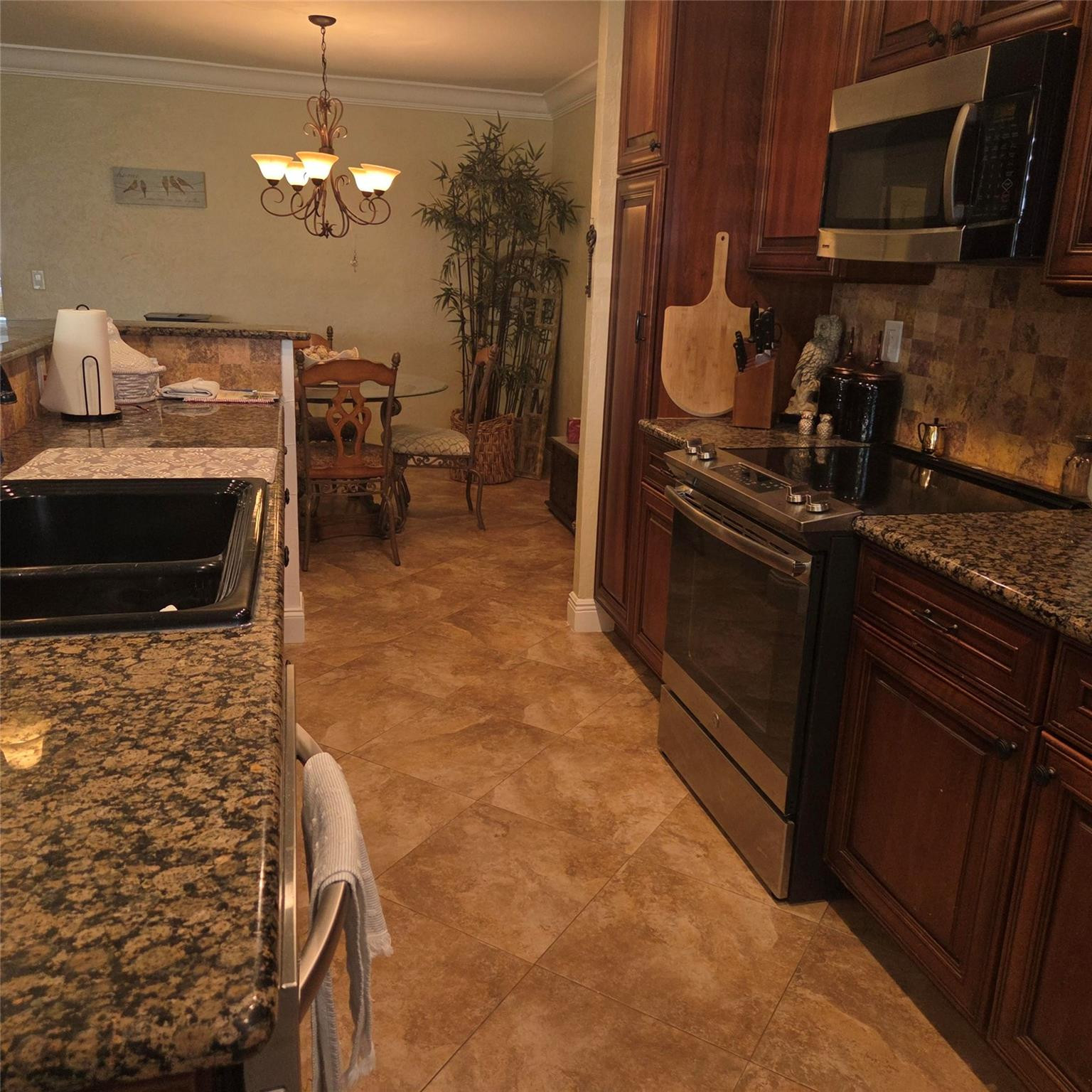 5349 Lakefront Boulevard B Property Photo 6