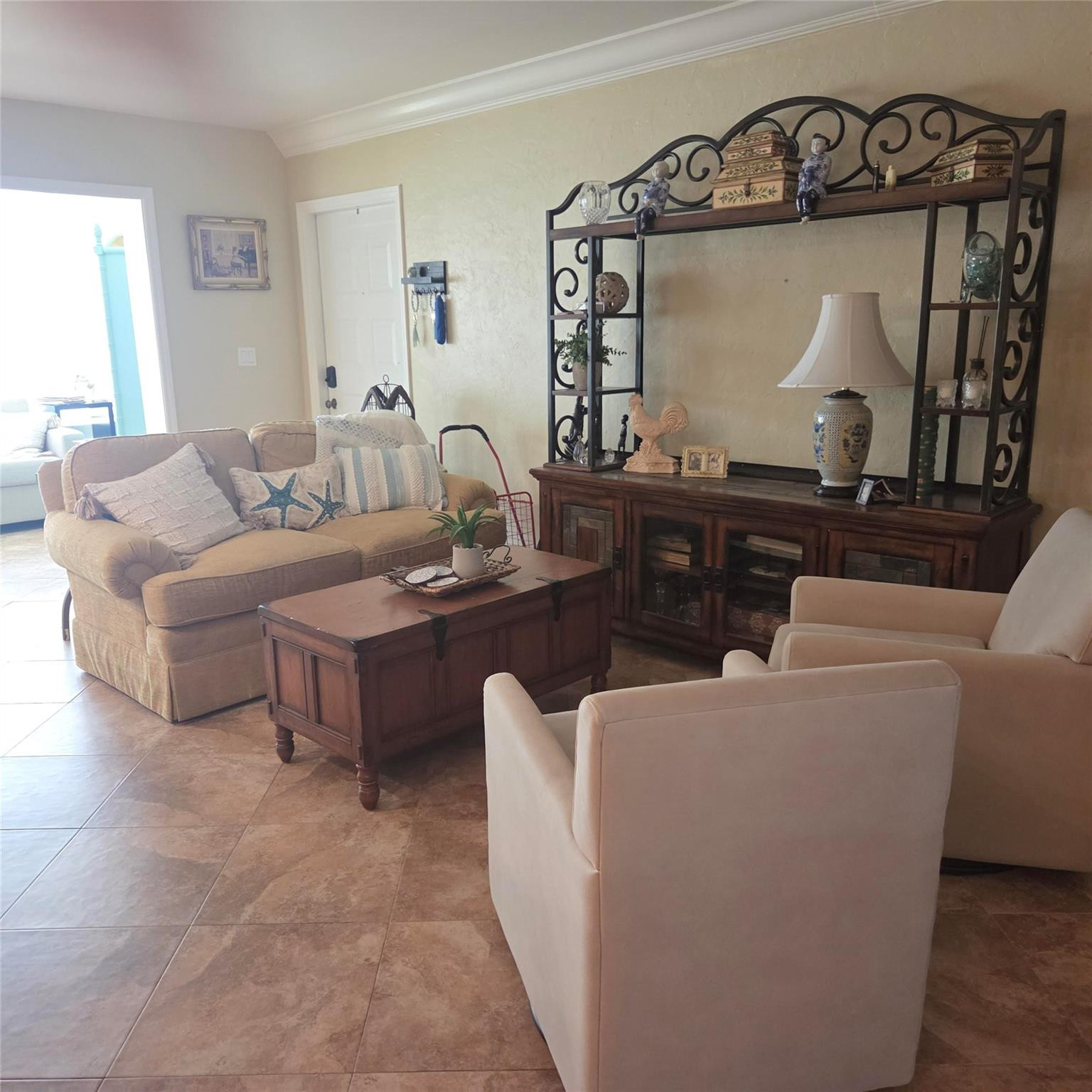 5349 Lakefront Boulevard B Property Photo 9