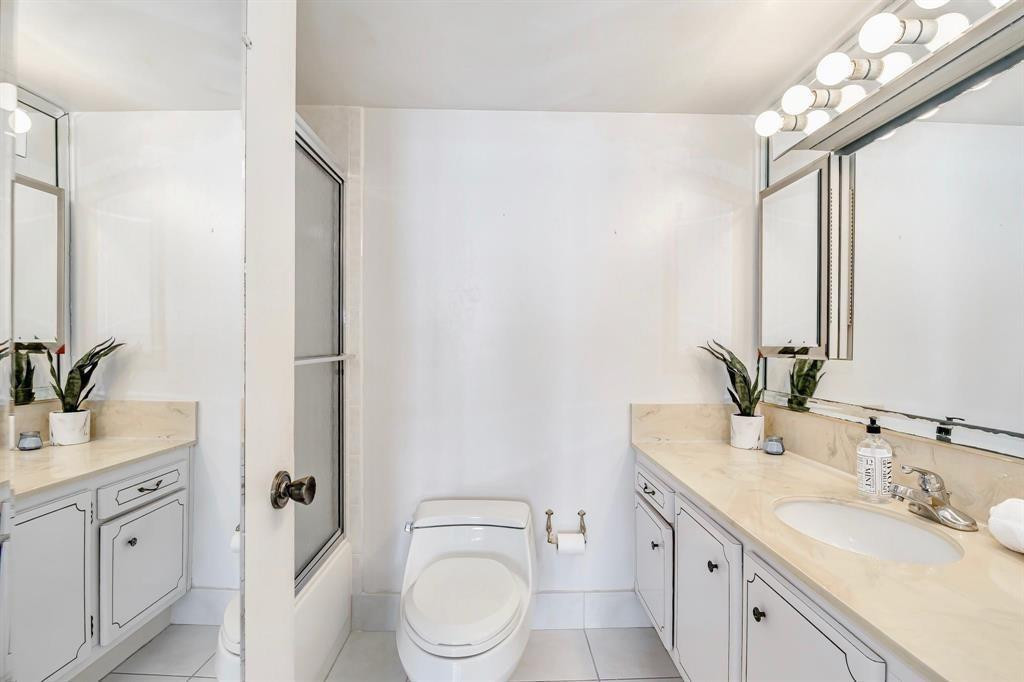 18031 Biscayne Boulevard 1104 Property Photo 14