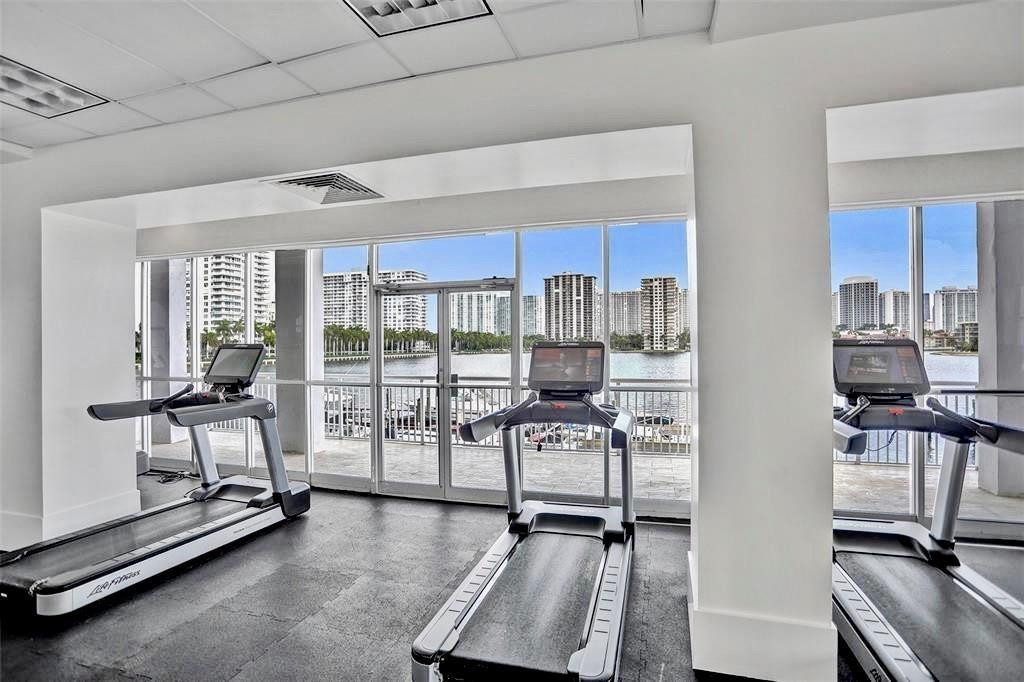 18031 Biscayne Boulevard 1104 Property Photo 25