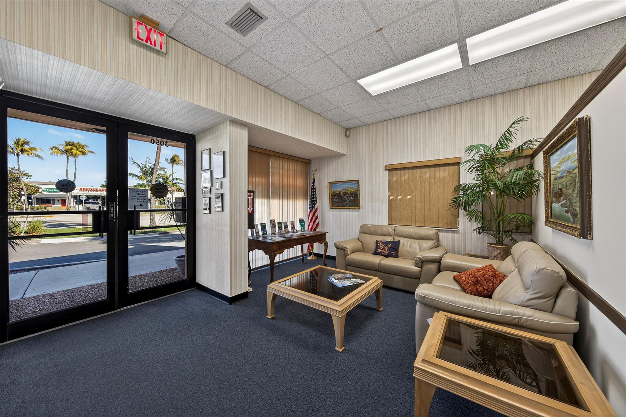 3050 E Commercial Boulevard Property Photo 4