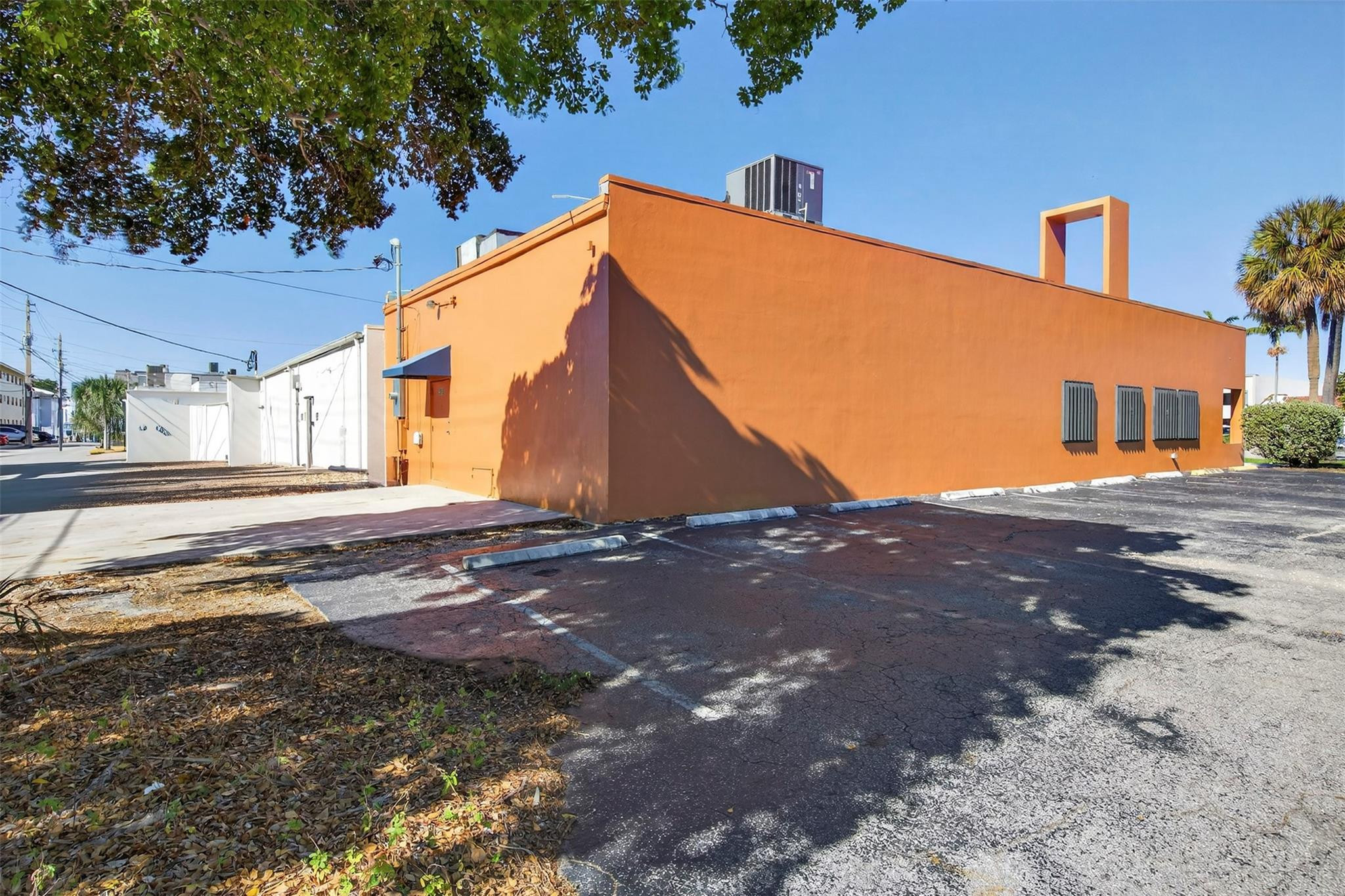 3050 E Commercial Boulevard Property Photo 34