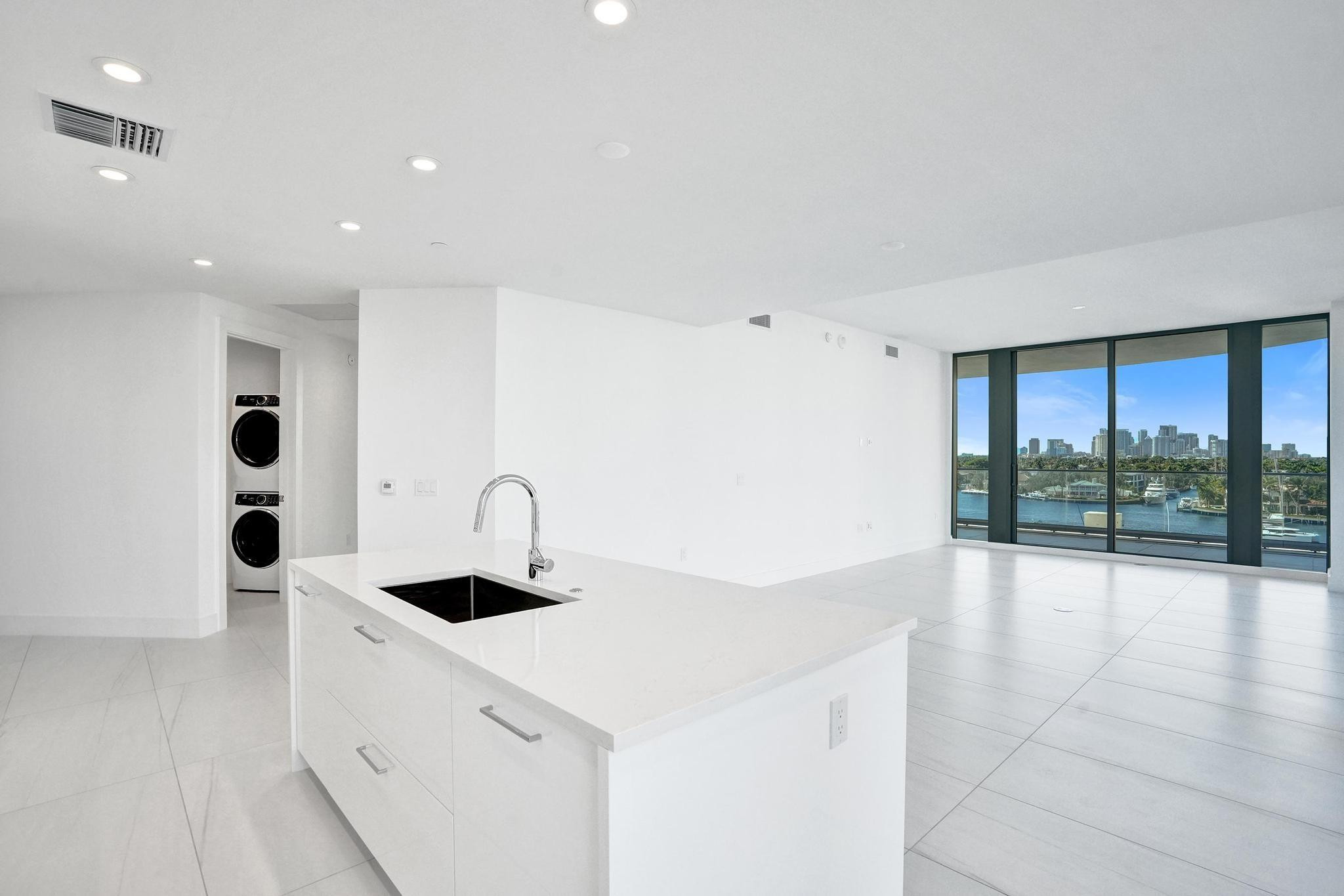 153 N Seabreeze Boulevard 504-s Property Photo 35
