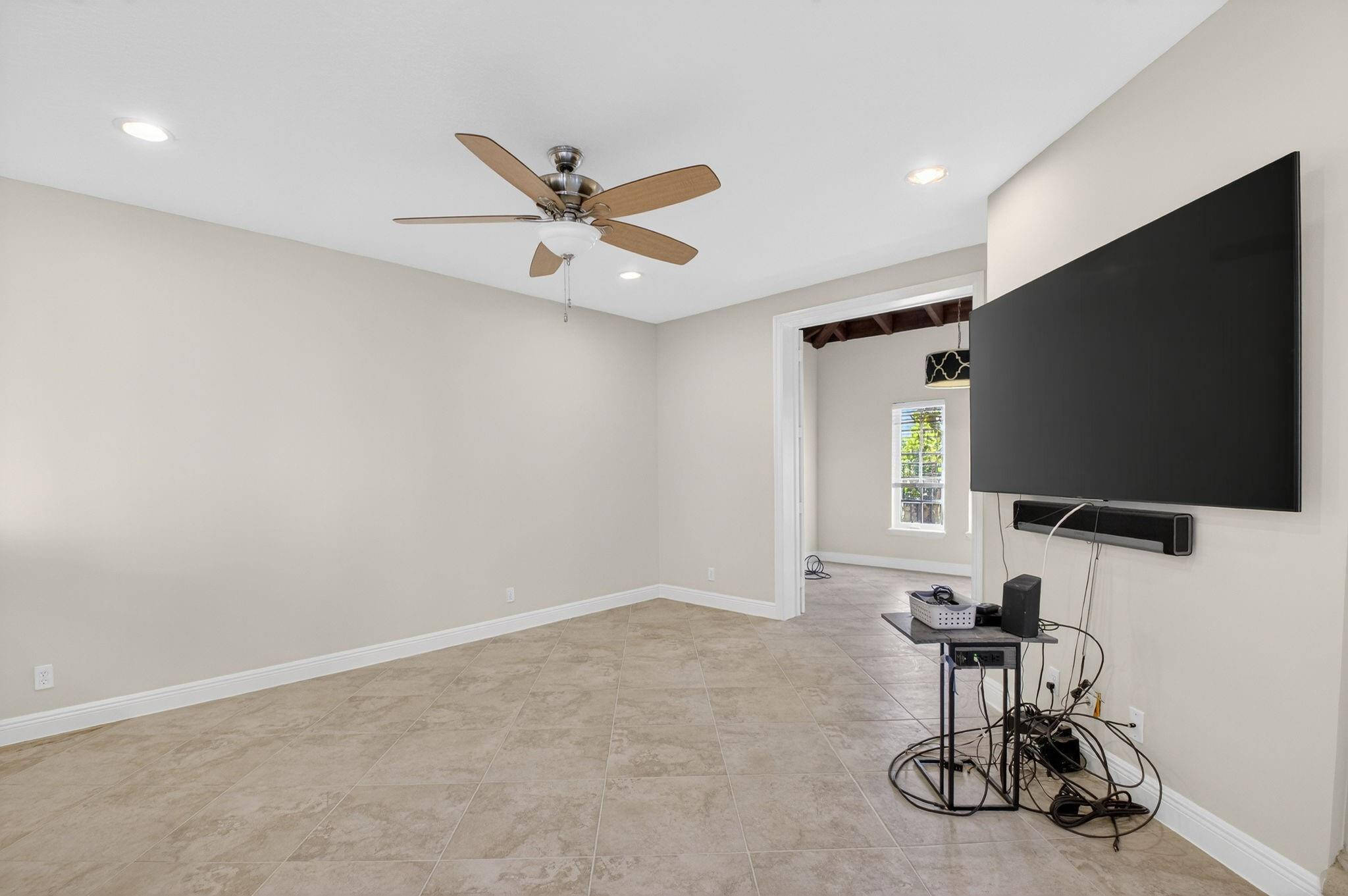 1617 Estuary Way Property Photo 10