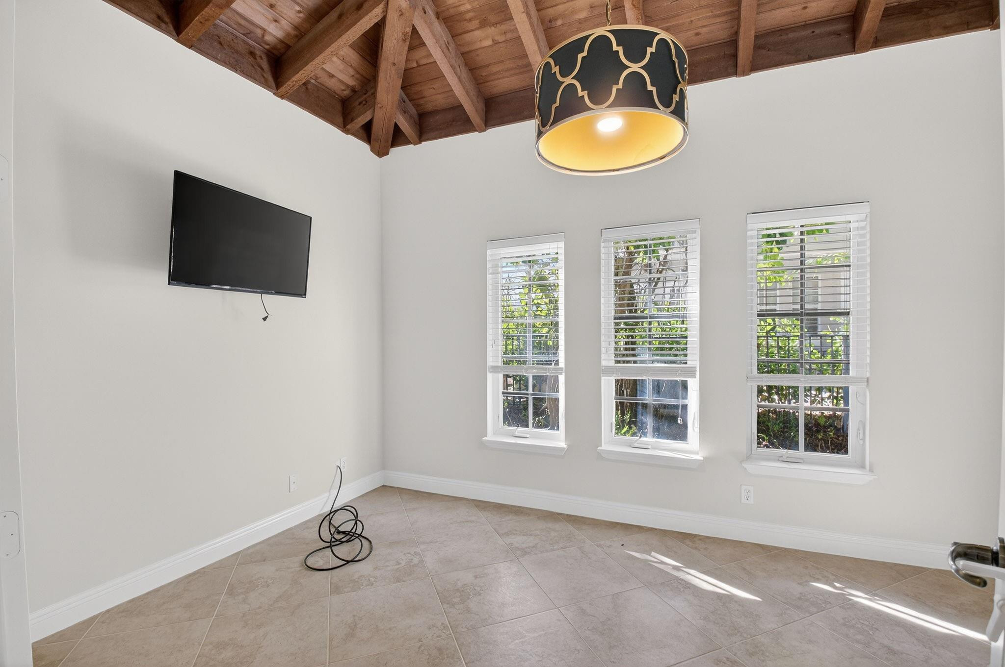 1617 Estuary Way Property Photo 13