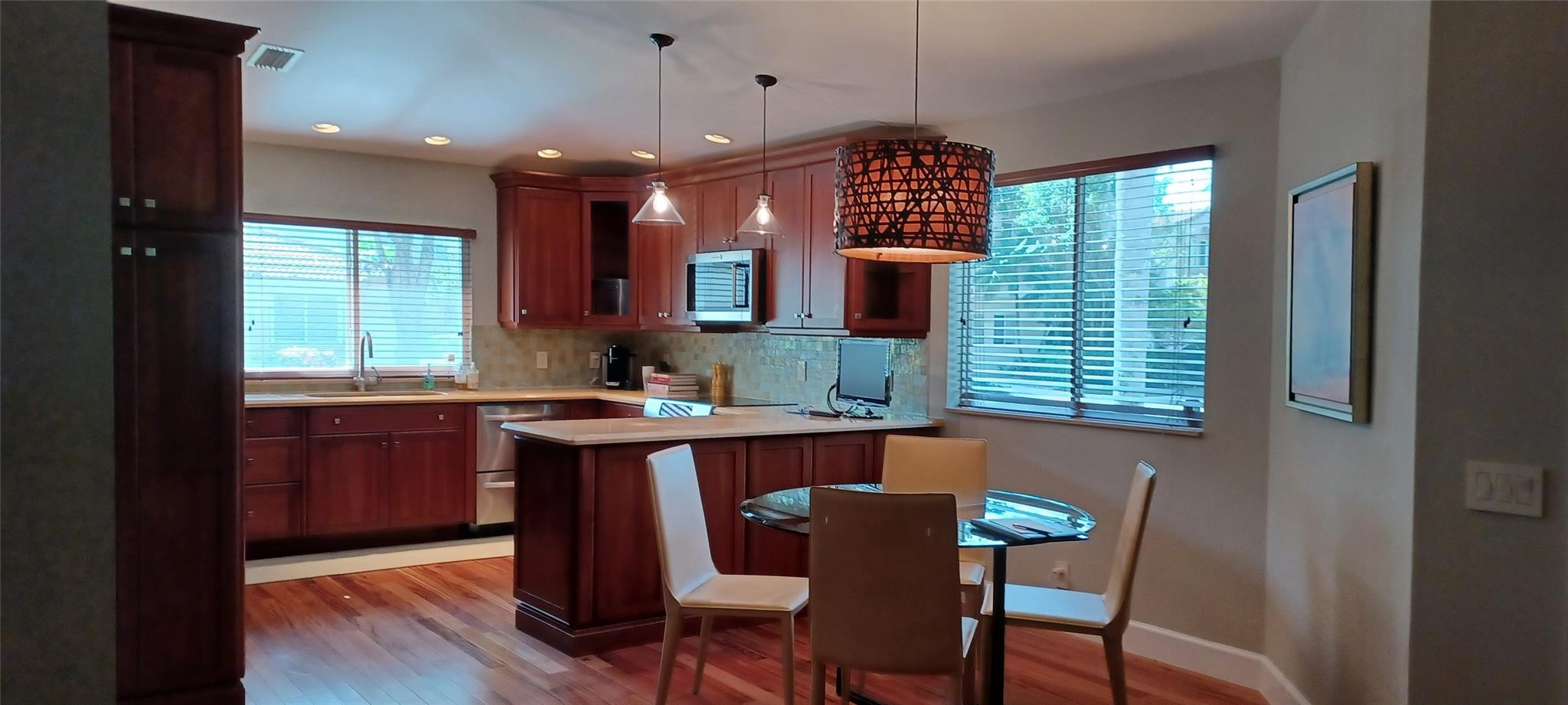 6688 Via Regina Property Photo 3