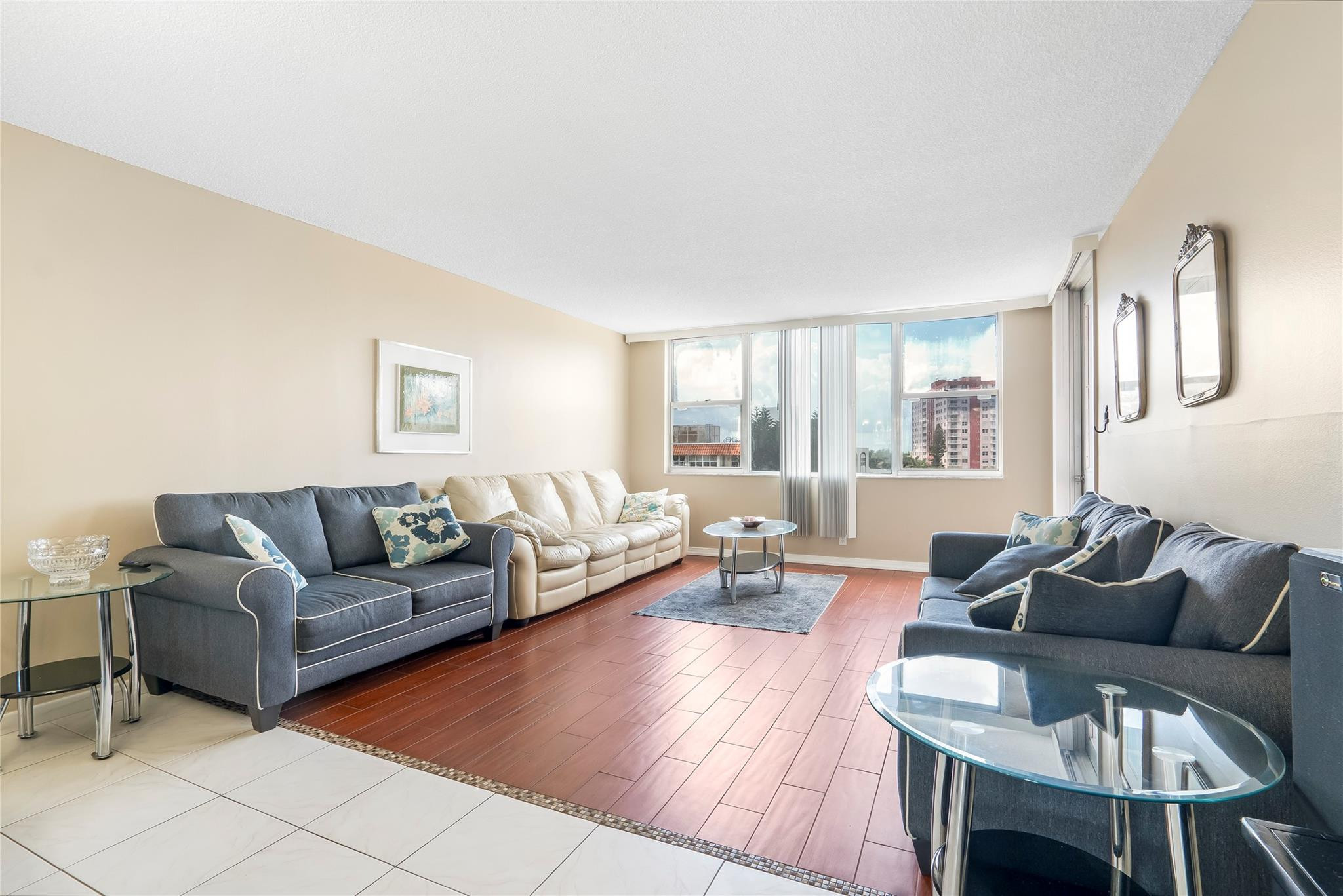 3180 S Ocean Drive 517 Property Photo 6