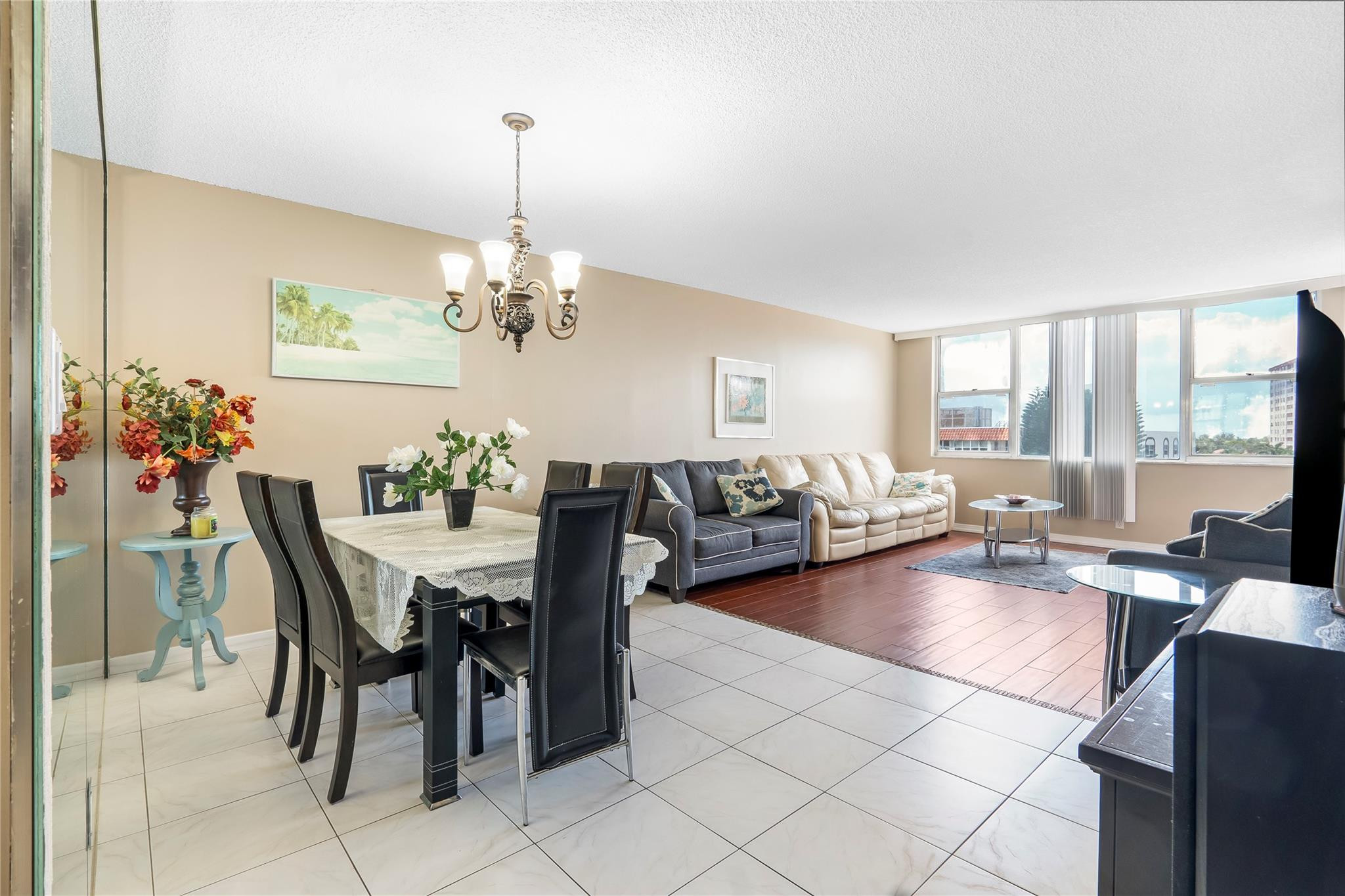 3180 S Ocean Drive 517 Property Photo 7