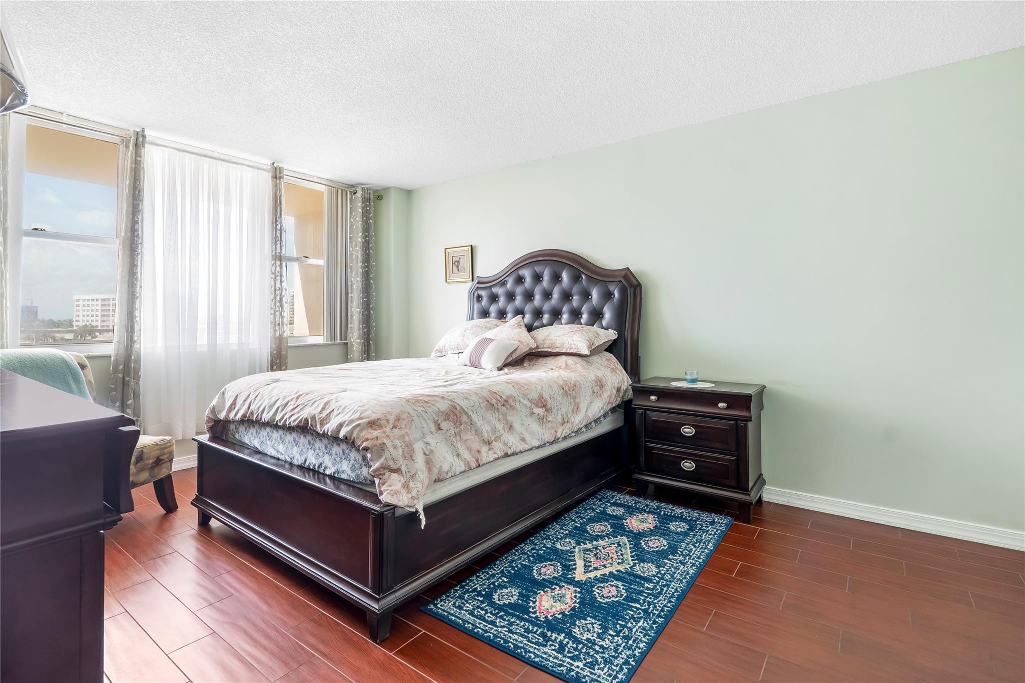 3180 S Ocean Drive 517 Property Photo 12