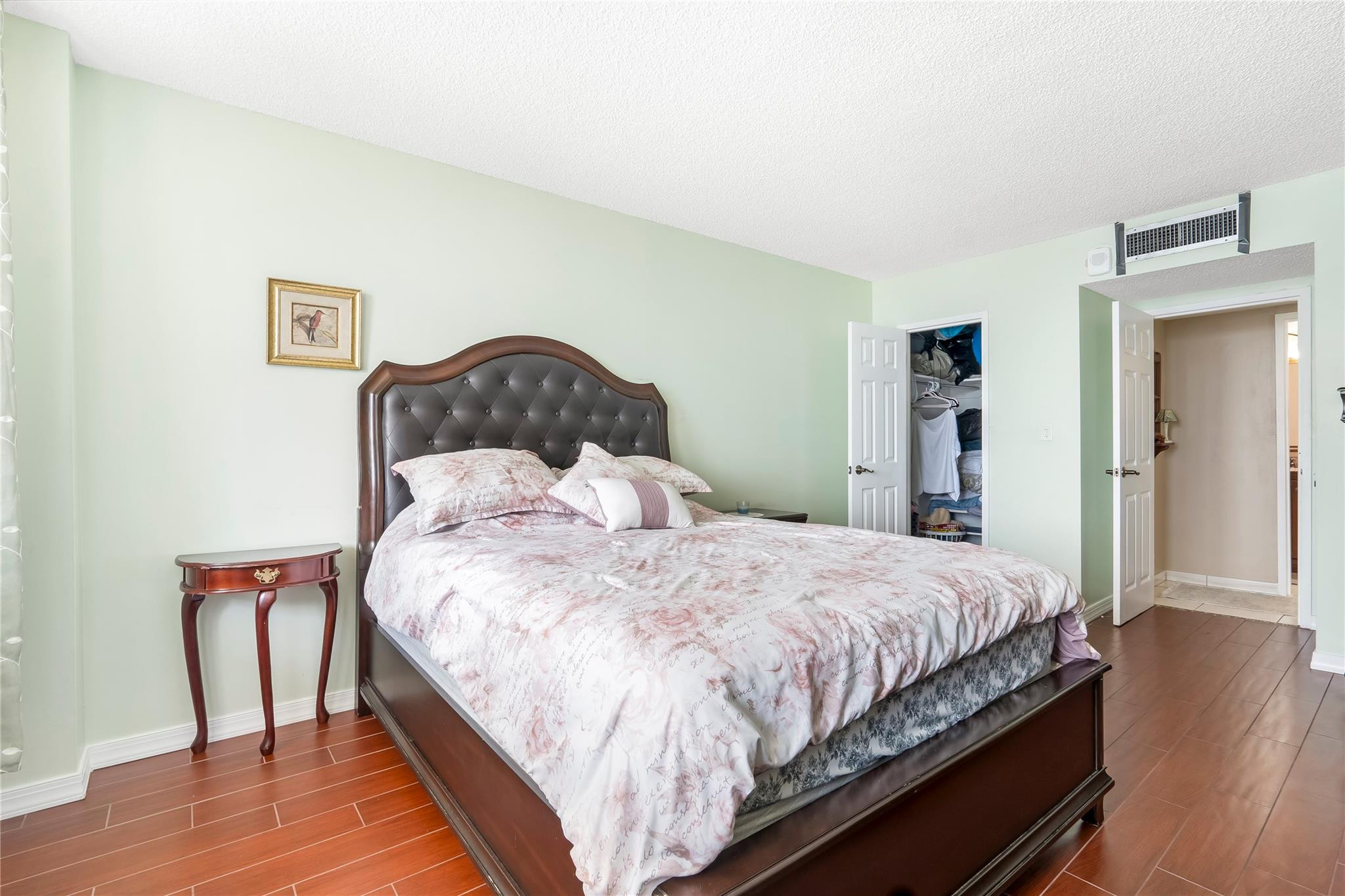 3180 S Ocean Drive 517 Property Photo 13