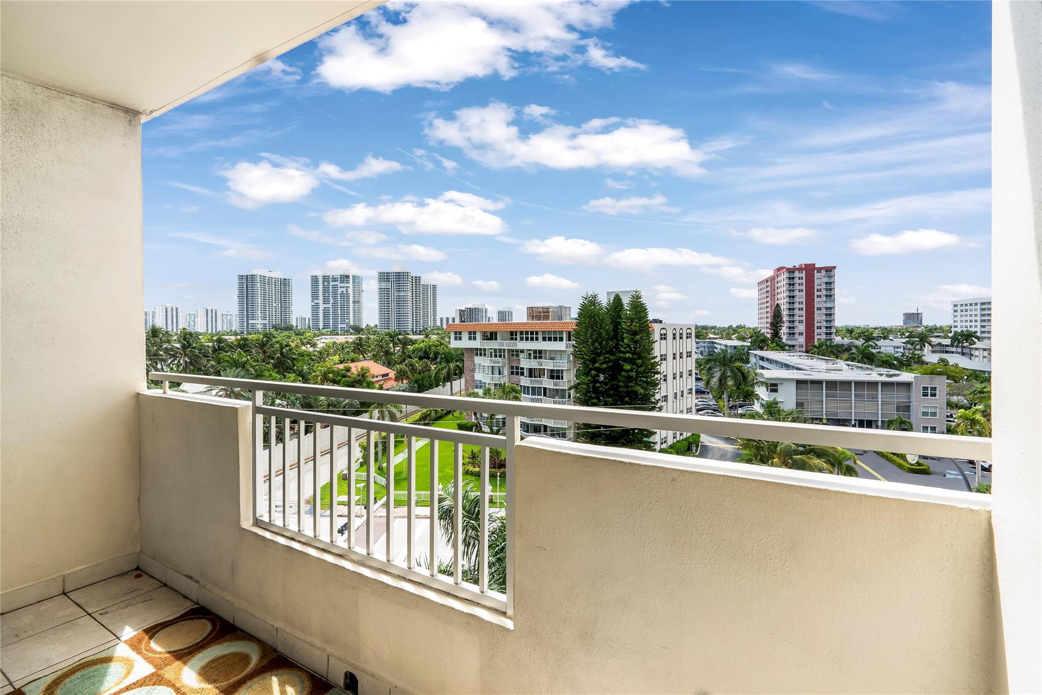 3180 S Ocean Drive 517 Property Photo 16