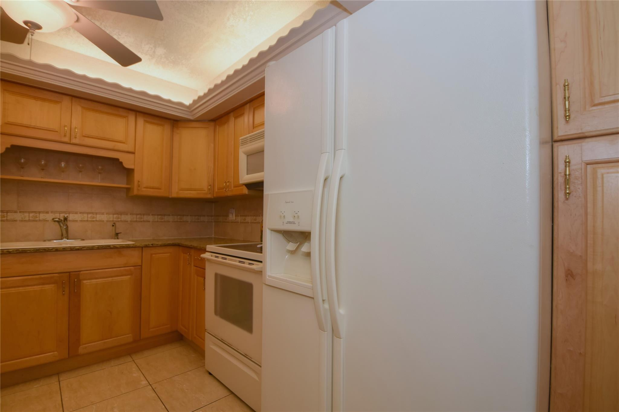 5100 N Ocean Boulevard 1004 Property Photo 7