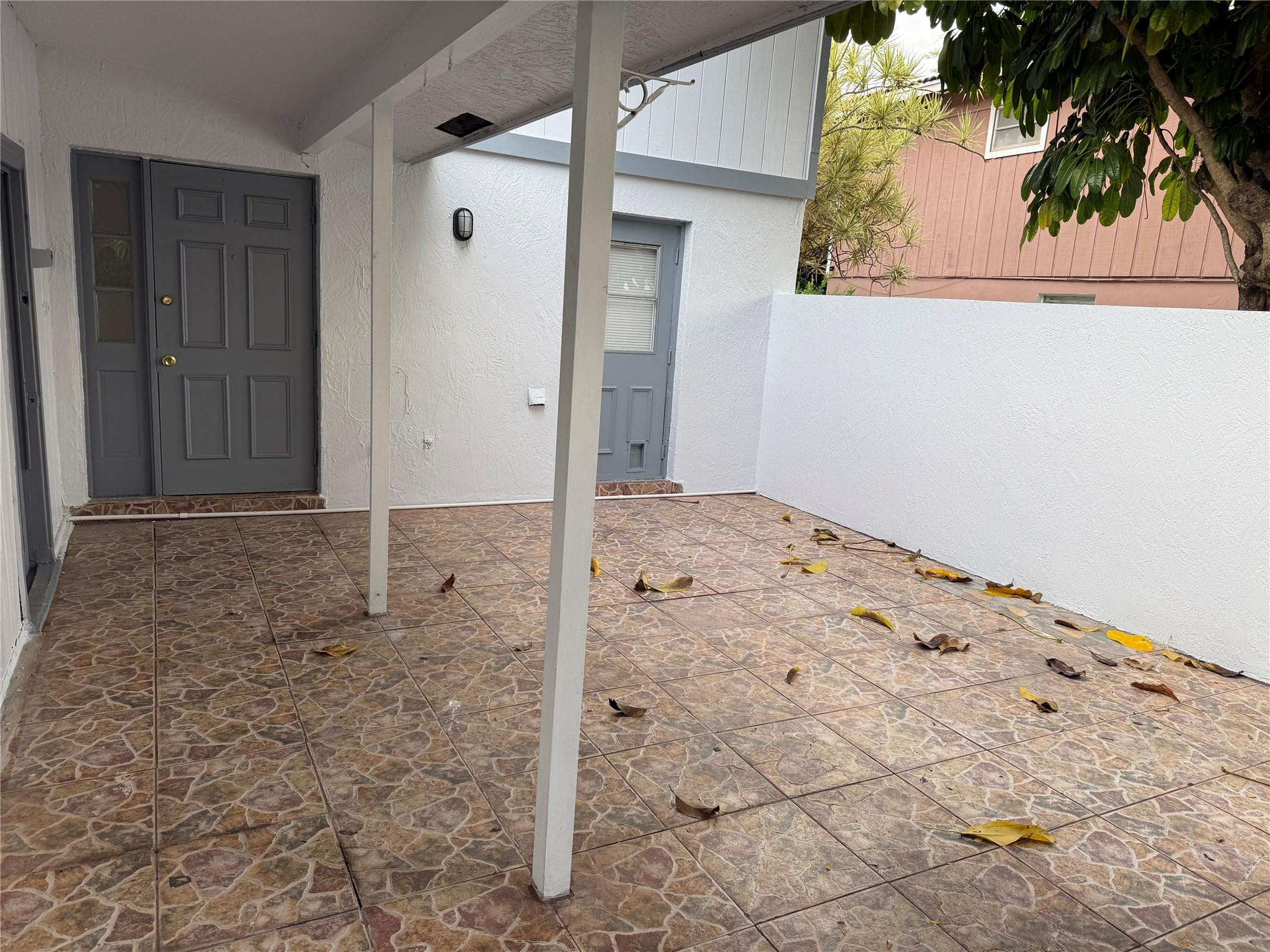 4330 Nw 80th Avenue Property Photo 5