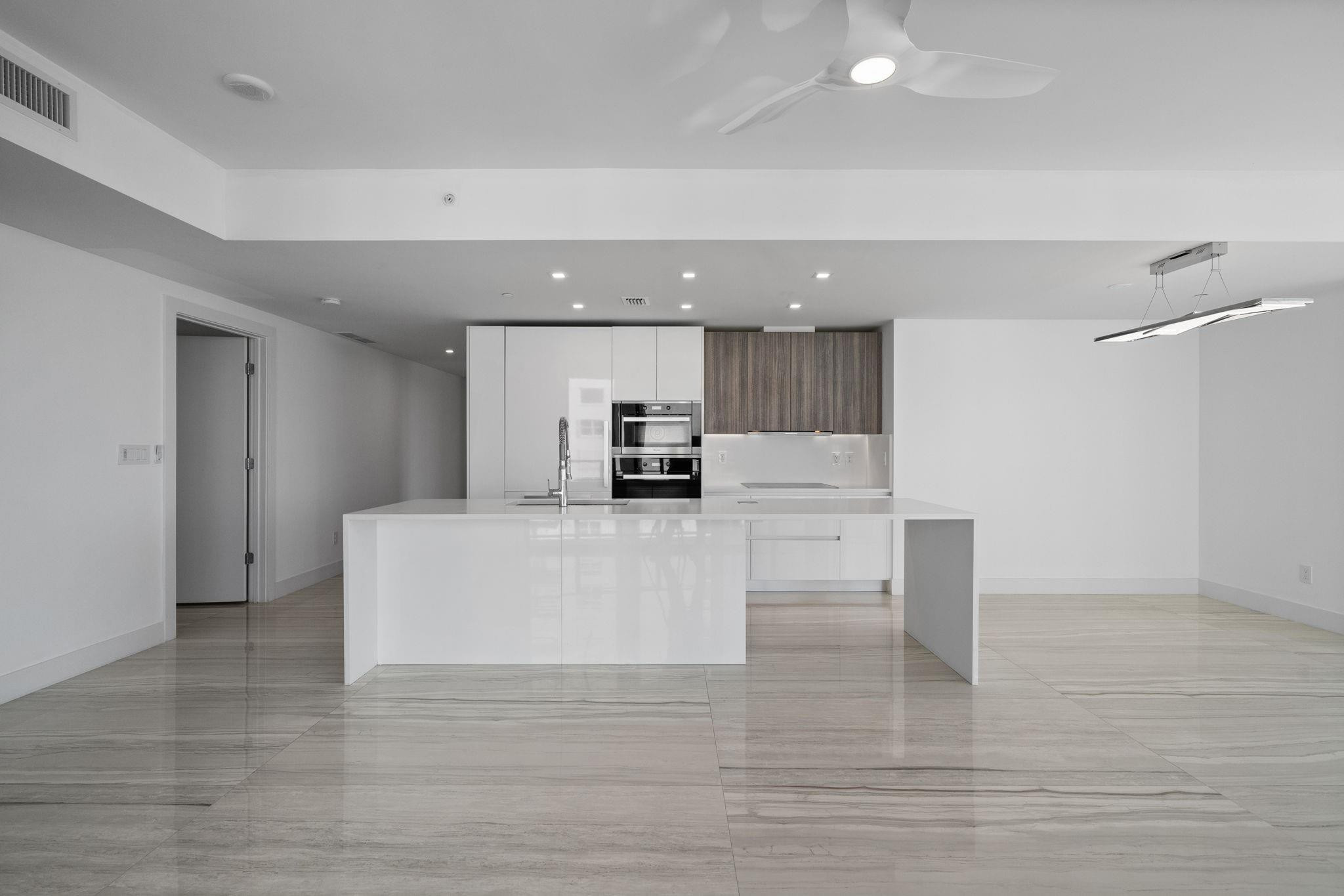 730 N Ocean Boulevard 801 Property Photo 7