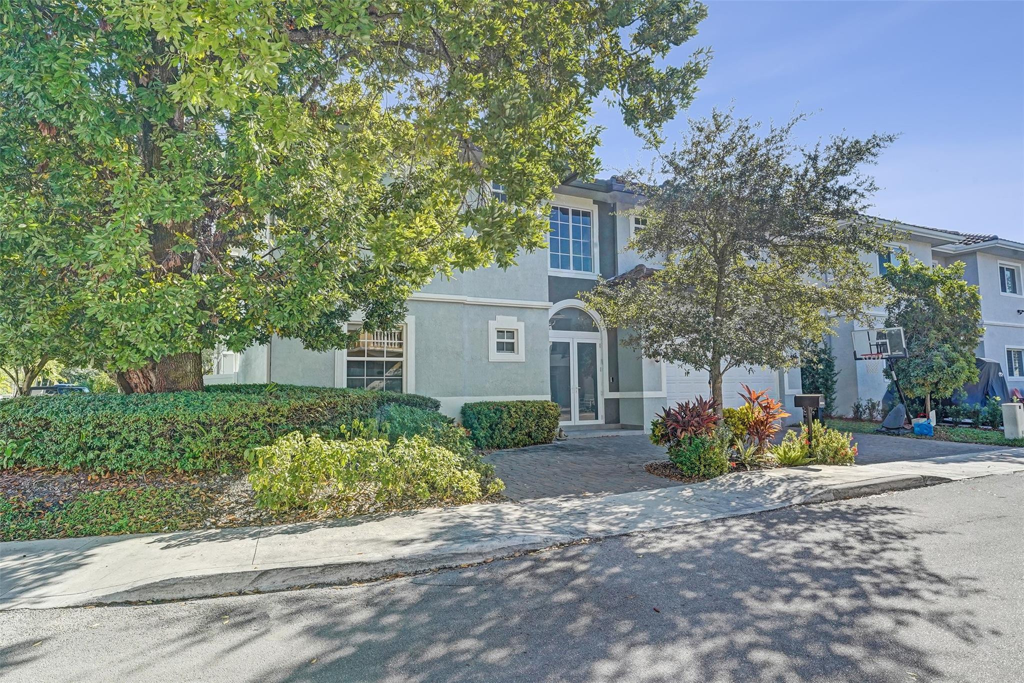 3534 Forest View Circle Property Photo 5