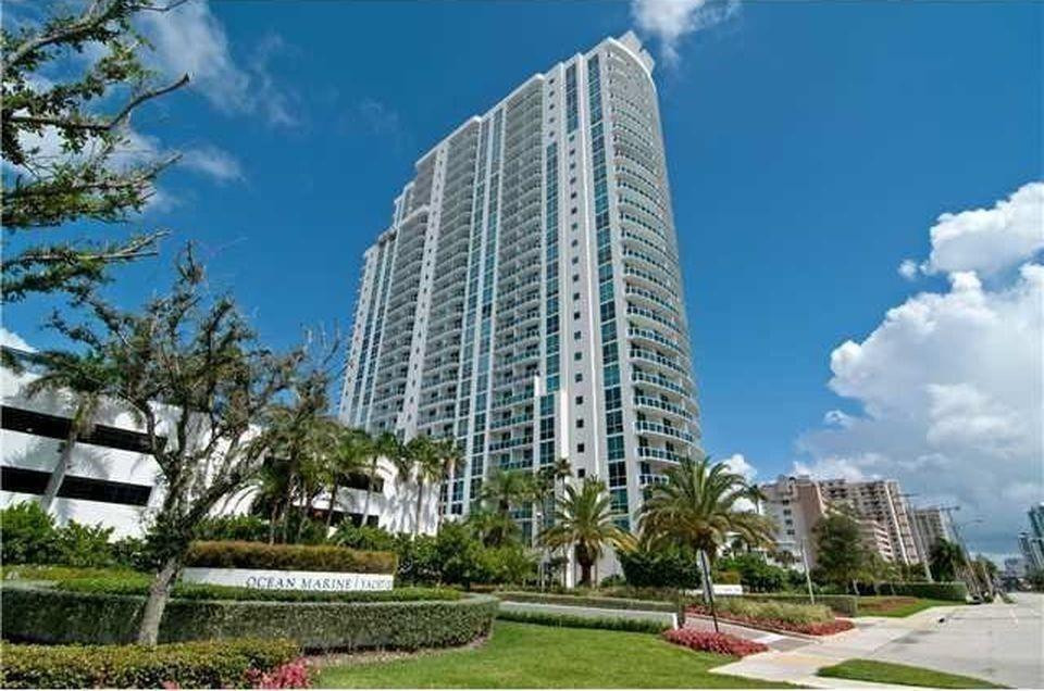 1945 S Ocean Drive 910 Property Photo 3