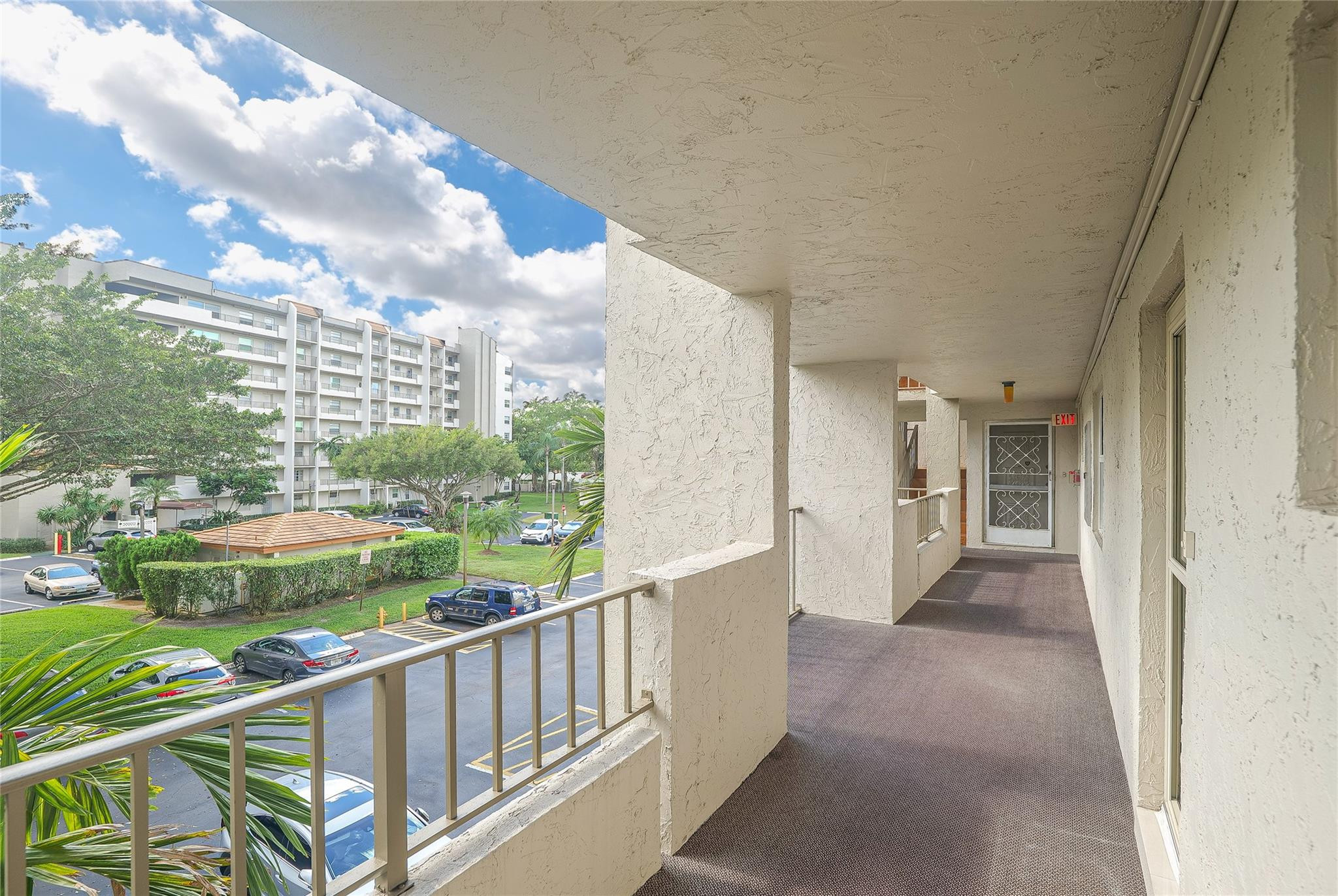 3920 Inverrary Boulevard 604-c Property Photo 43