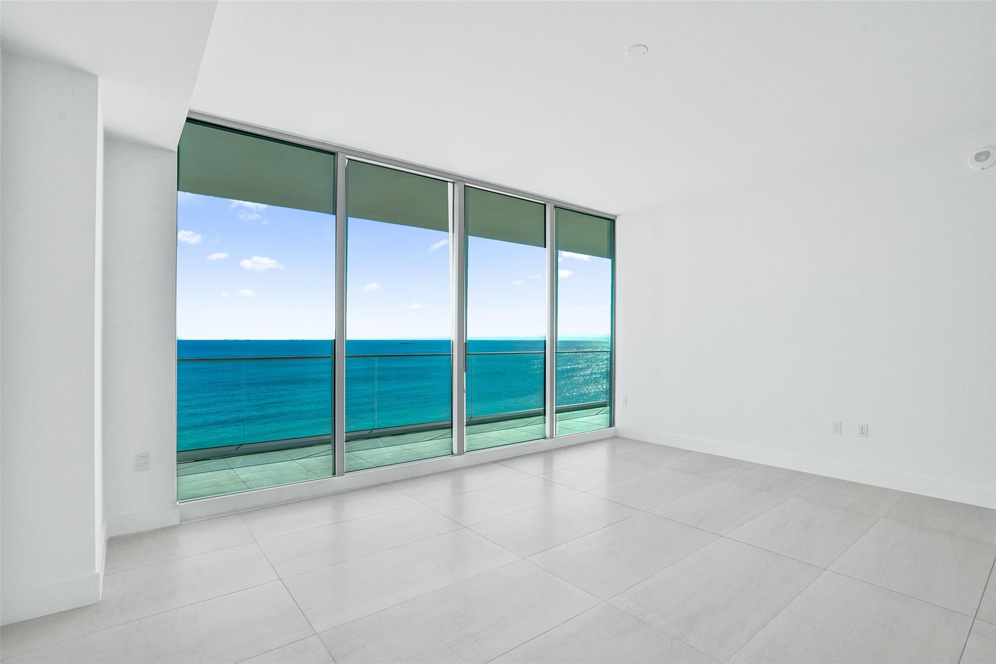 151 N Seabreeze Boulevard 1101-e Property Photo 16