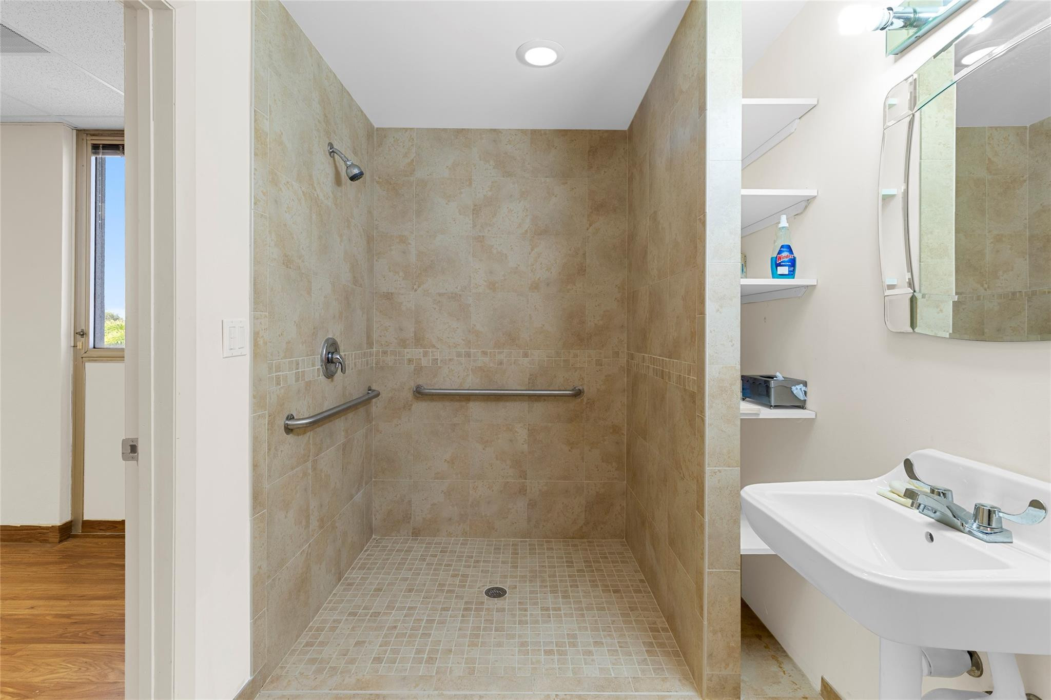 1900 Tyler Street Property Photo 25