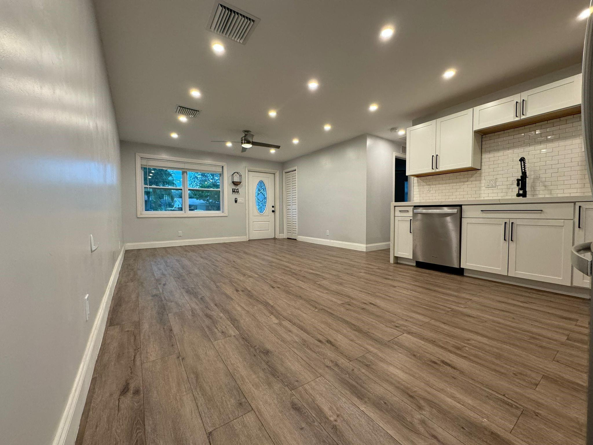 9422 SW 51st Street Property Photo 1