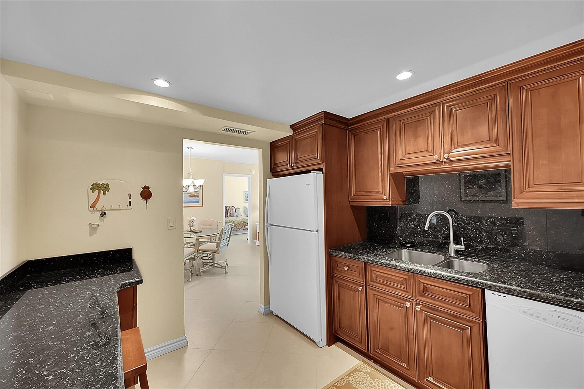 531 N Ocean Boulevard 410 Property Photo 5