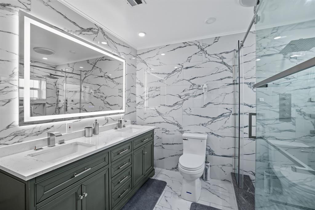 9407 Nw 70th Place Property Photo 23