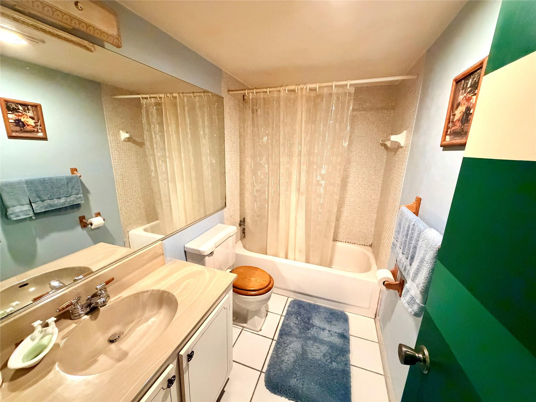 136 S Cypress Road 317 Property Photo 7