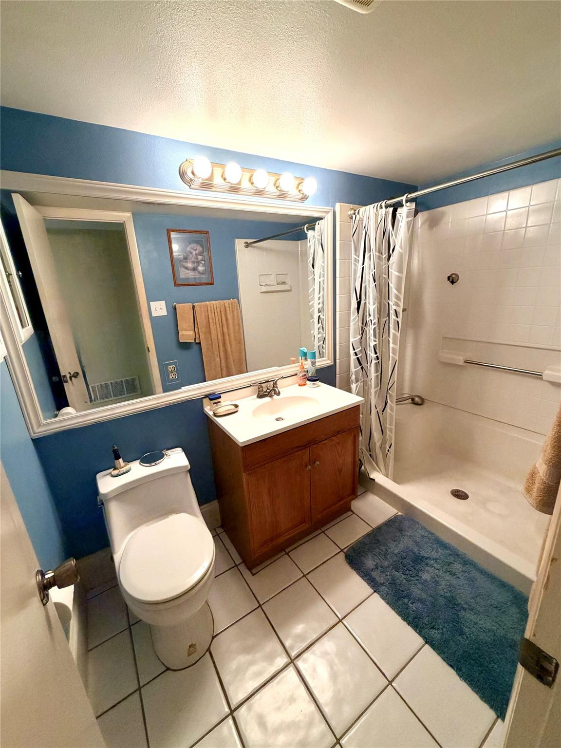 136 S Cypress Road 317 Property Photo 9