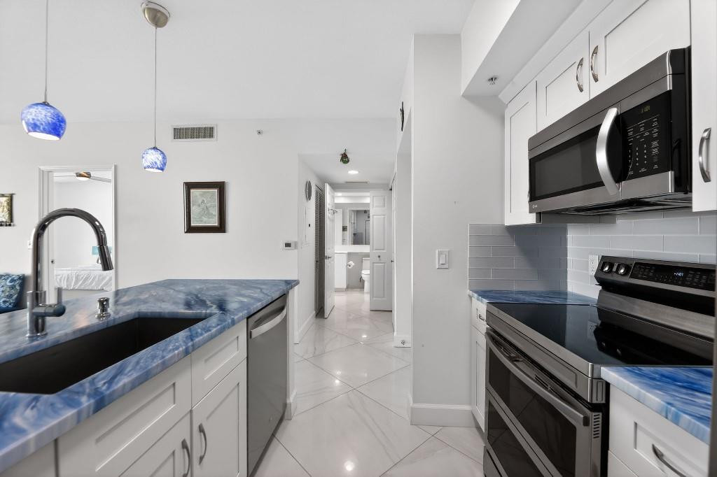 700 E Boynton Beach Boulevard 1006 Property Photo 21