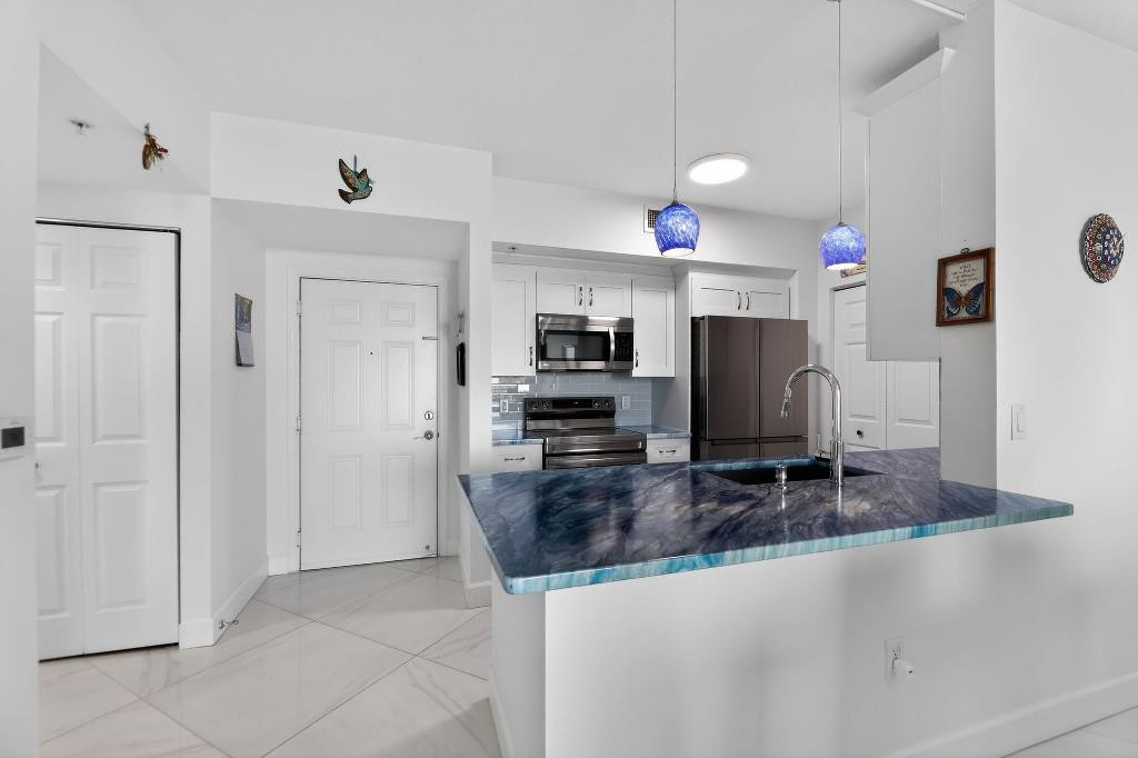 700 E Boynton Beach Boulevard 1006 Property Photo 22