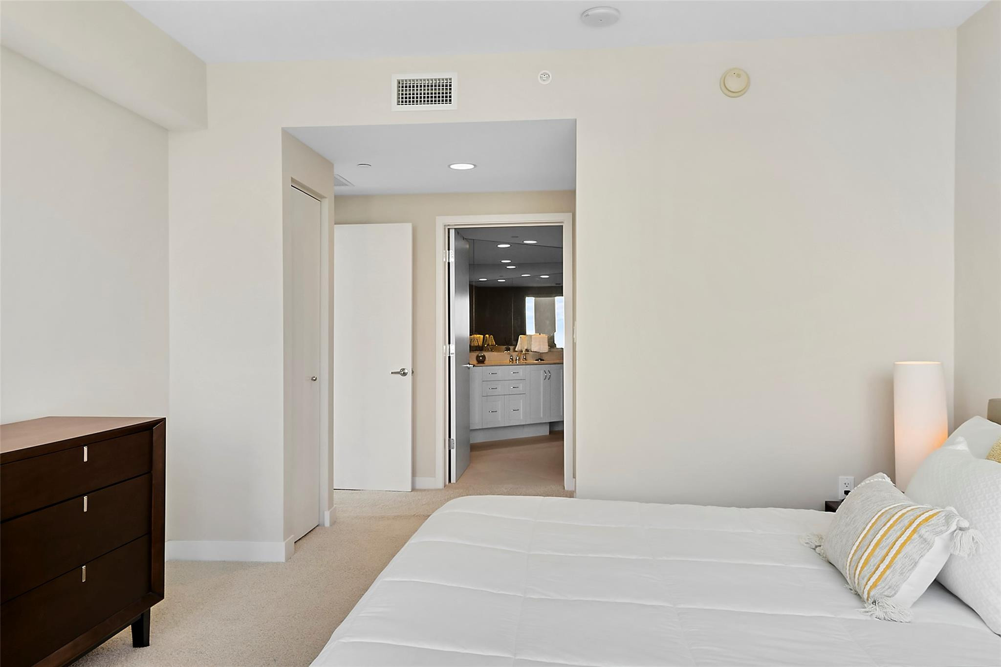 2831 N Ocean Boulevard 801n Property Photo 10
