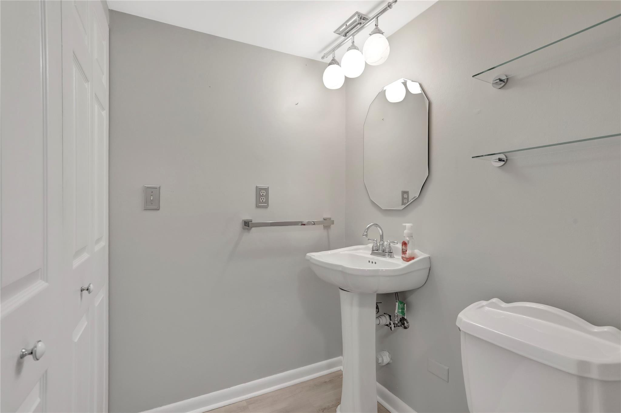 3213 Ne 16th Street 112 Property Photo 8
