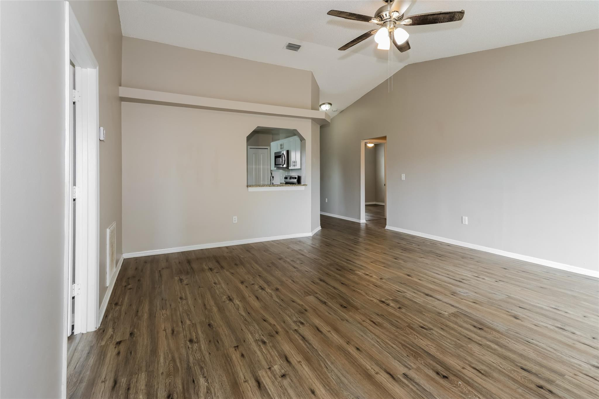 1890 4th Avenue Property Photo 6
