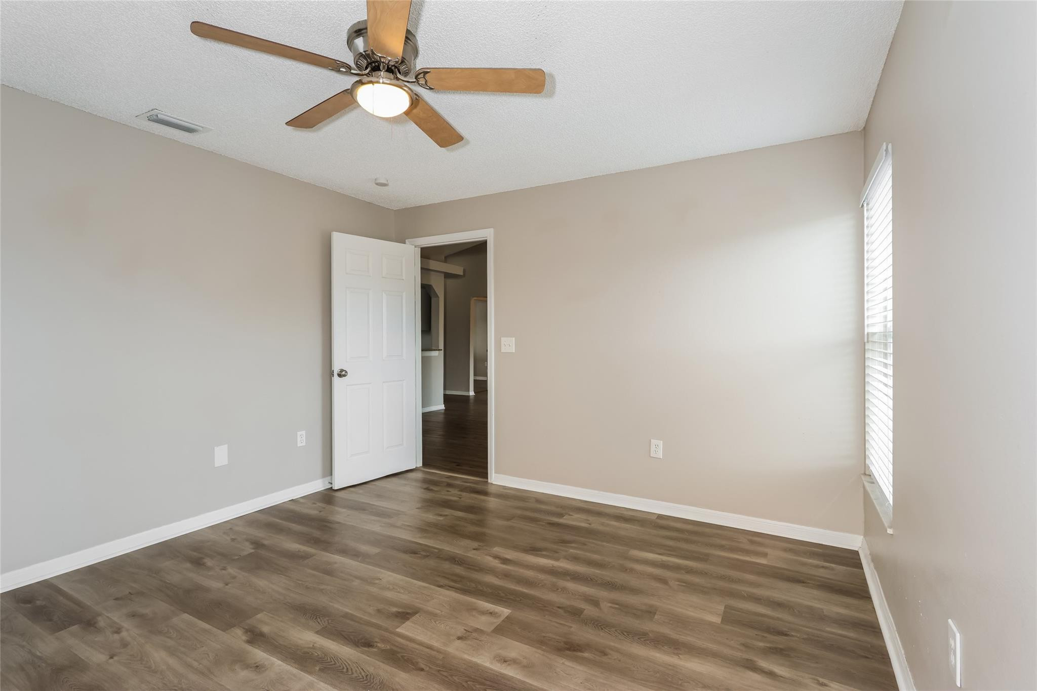 1890 4th Avenue Property Photo 8
