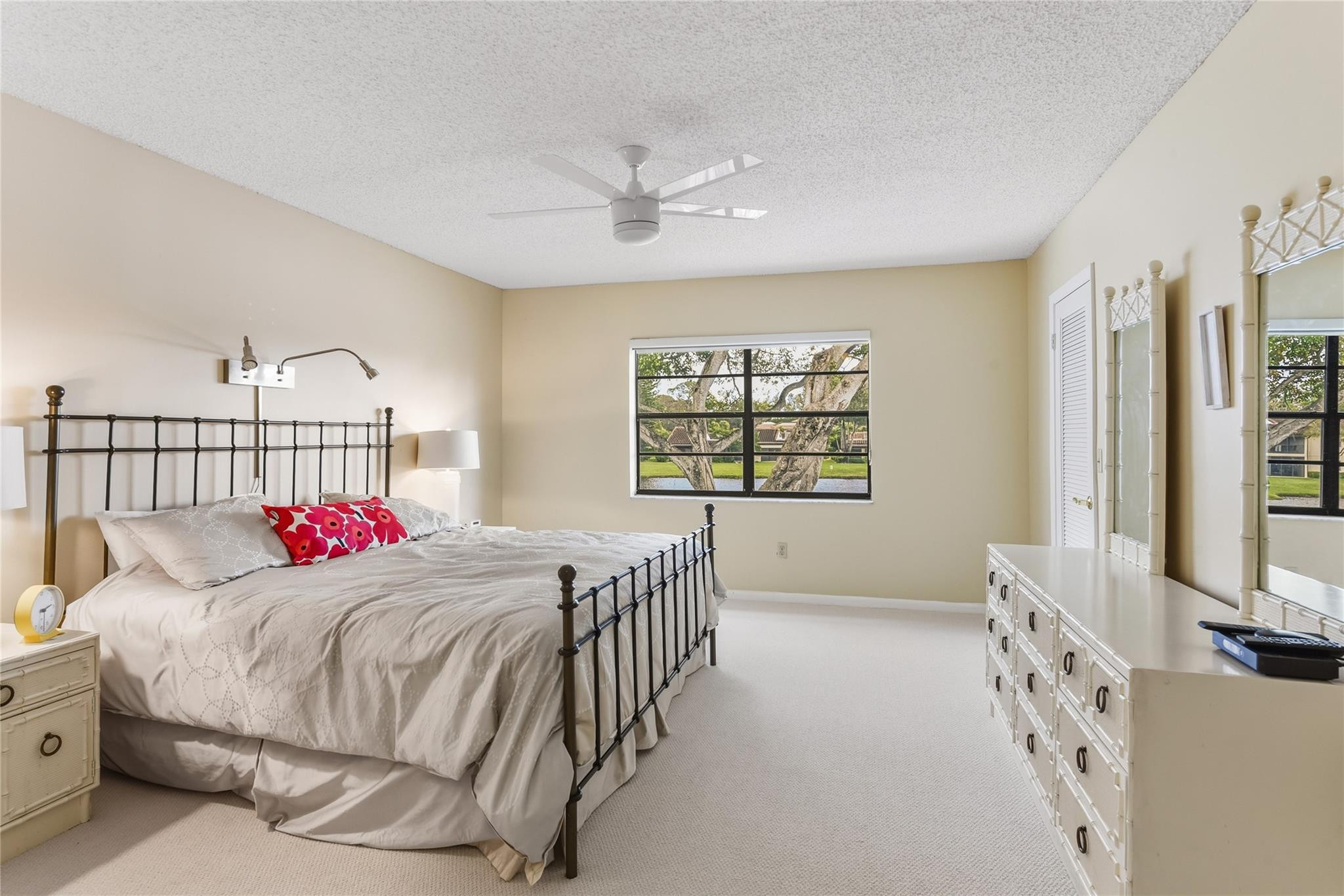 21827 Arriba Real L Property Photo 31