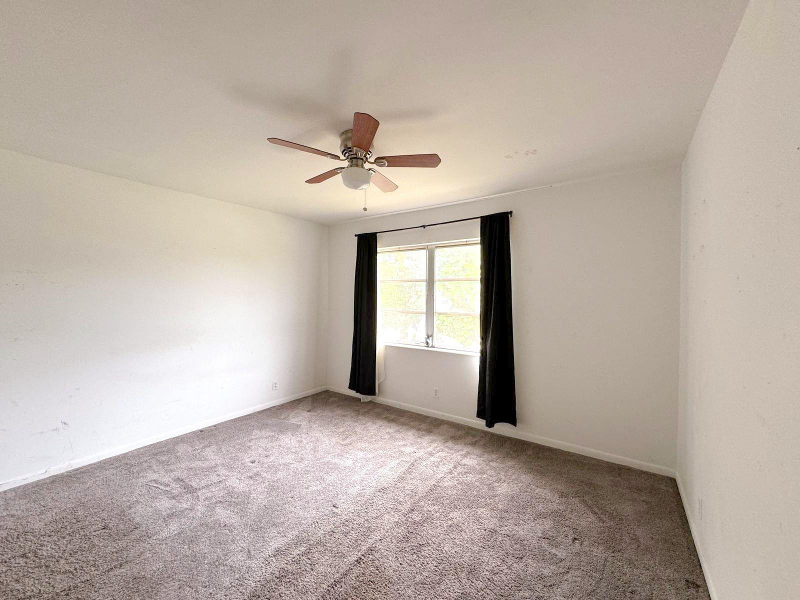 12 Ne 19th Court 204a Property Photo 11
