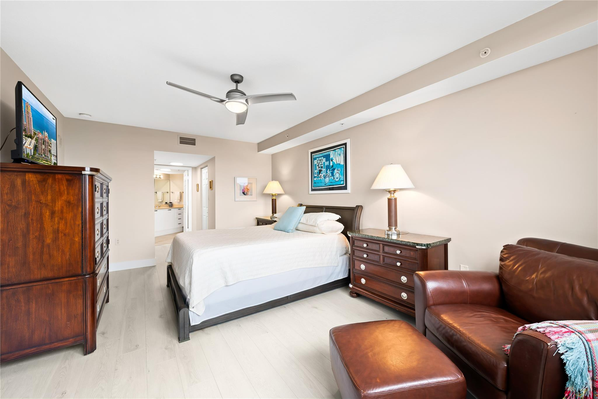 2011 N Ocean Boulevard 504 Property Photo 22